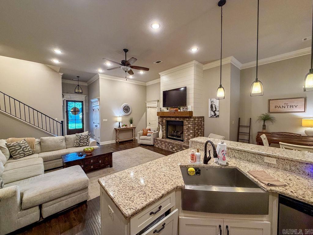 BRIDGER PLACE - Residential