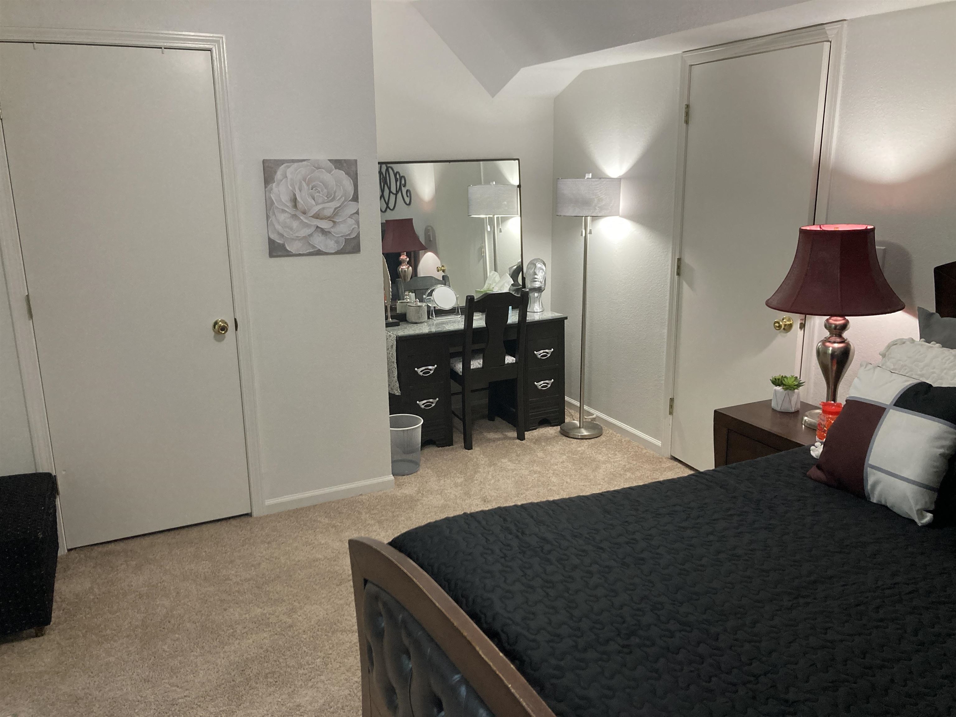 TOWNHOUSE - Residential