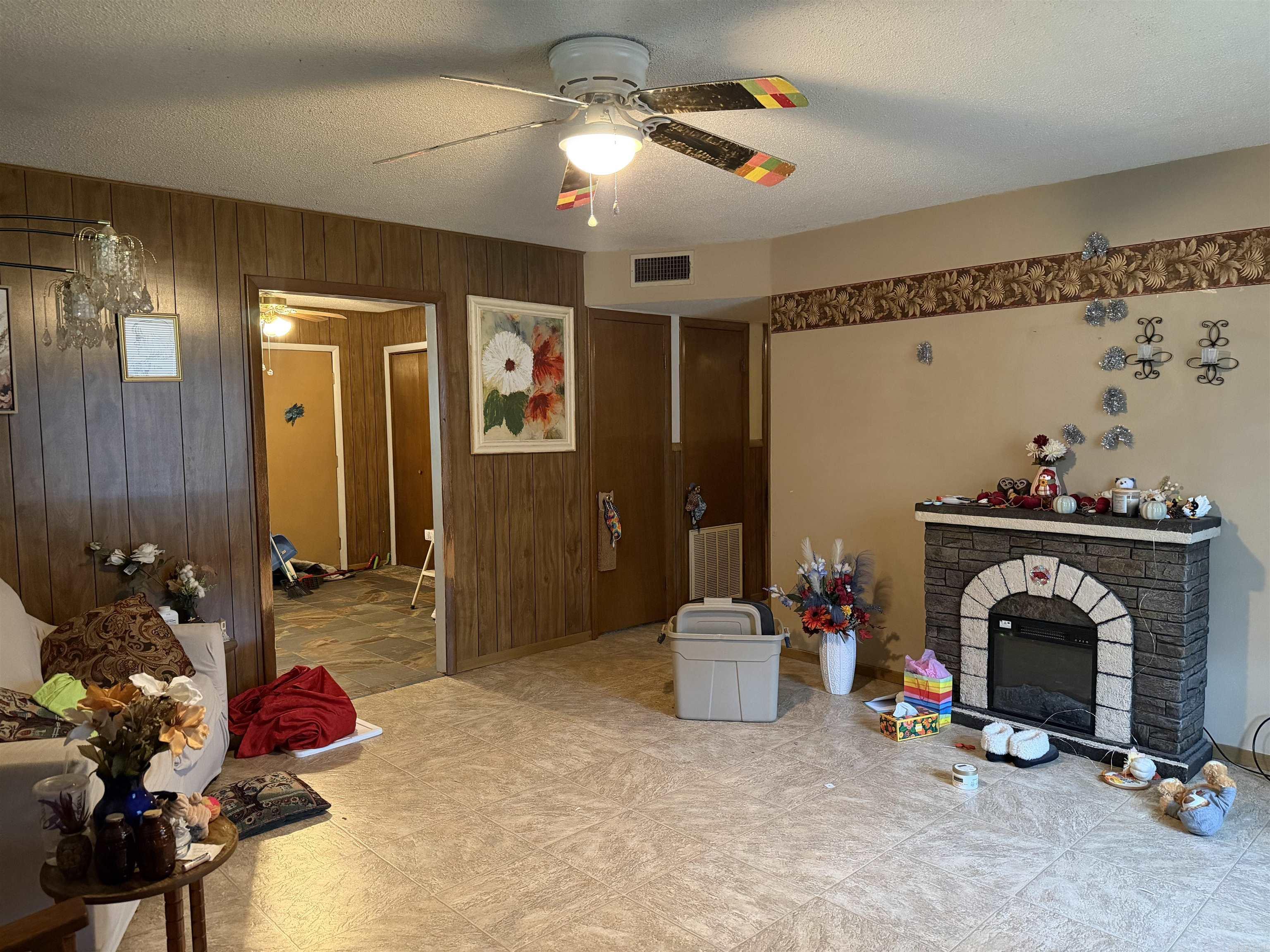 MOORES - Residential