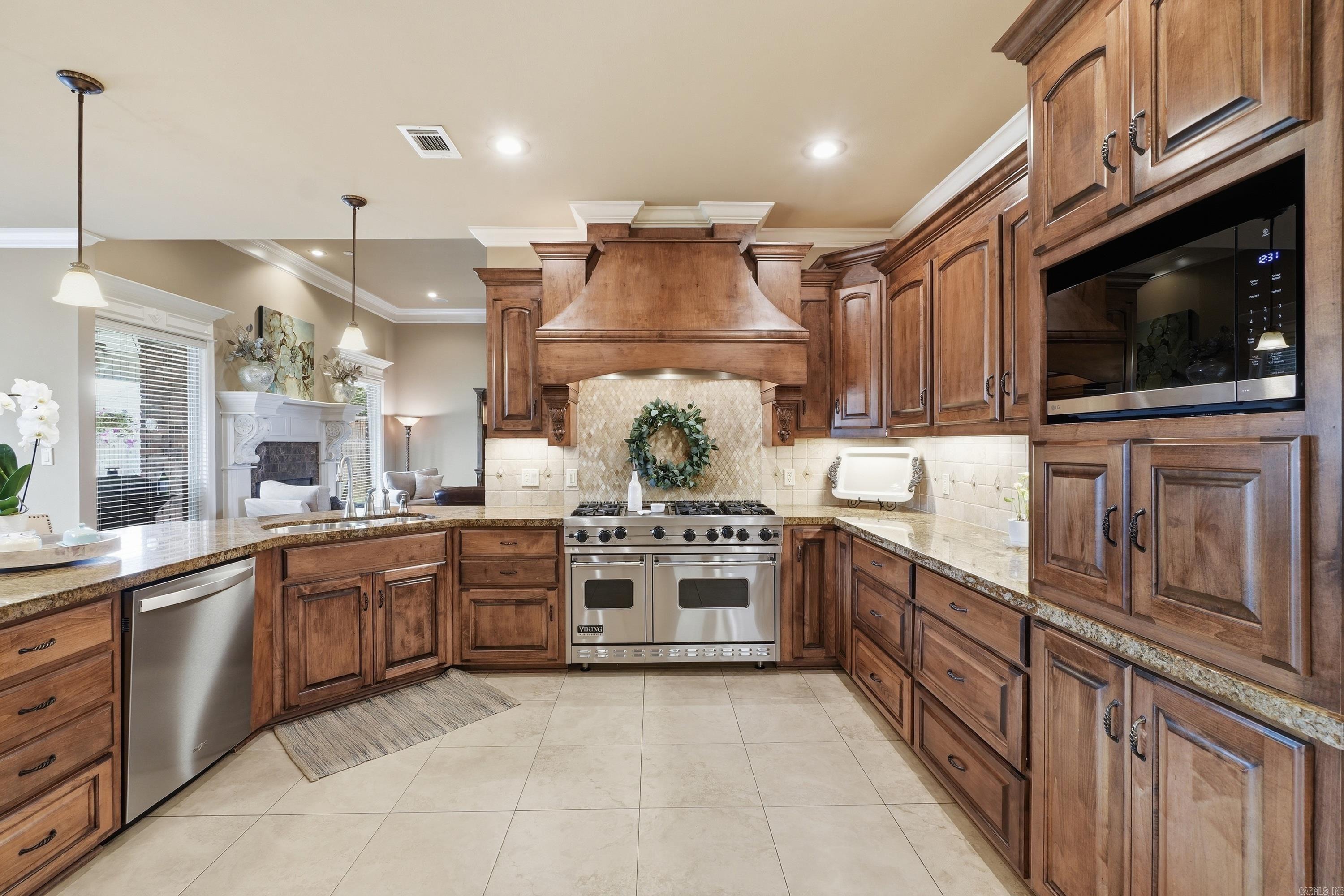 FAIRWAY, THE @ CENTENNIAL - Residential