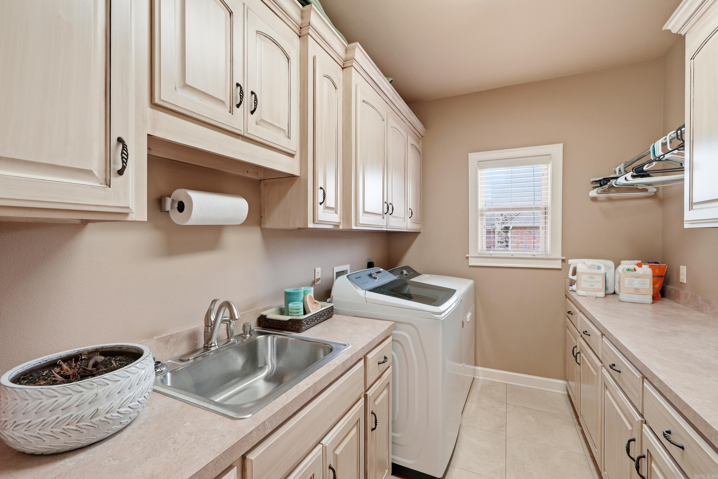 FAIRWAY, THE @ CENTENNIAL - Residential