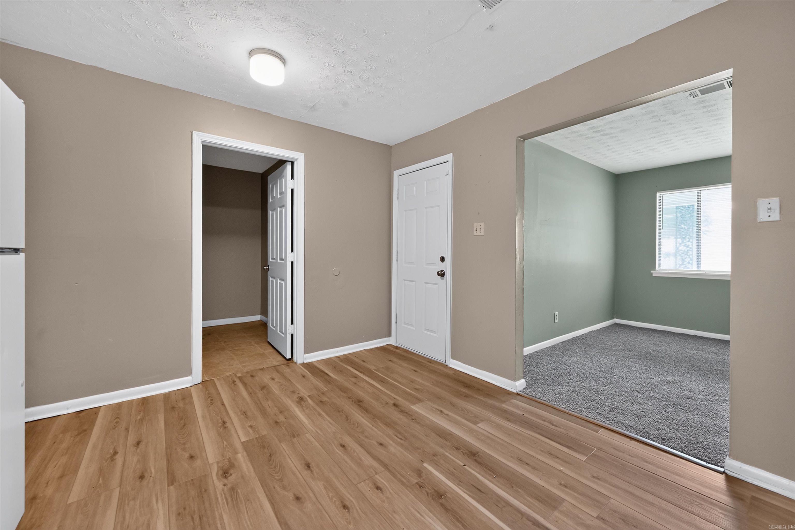 HICKMAN & MCCONNELL - Residential