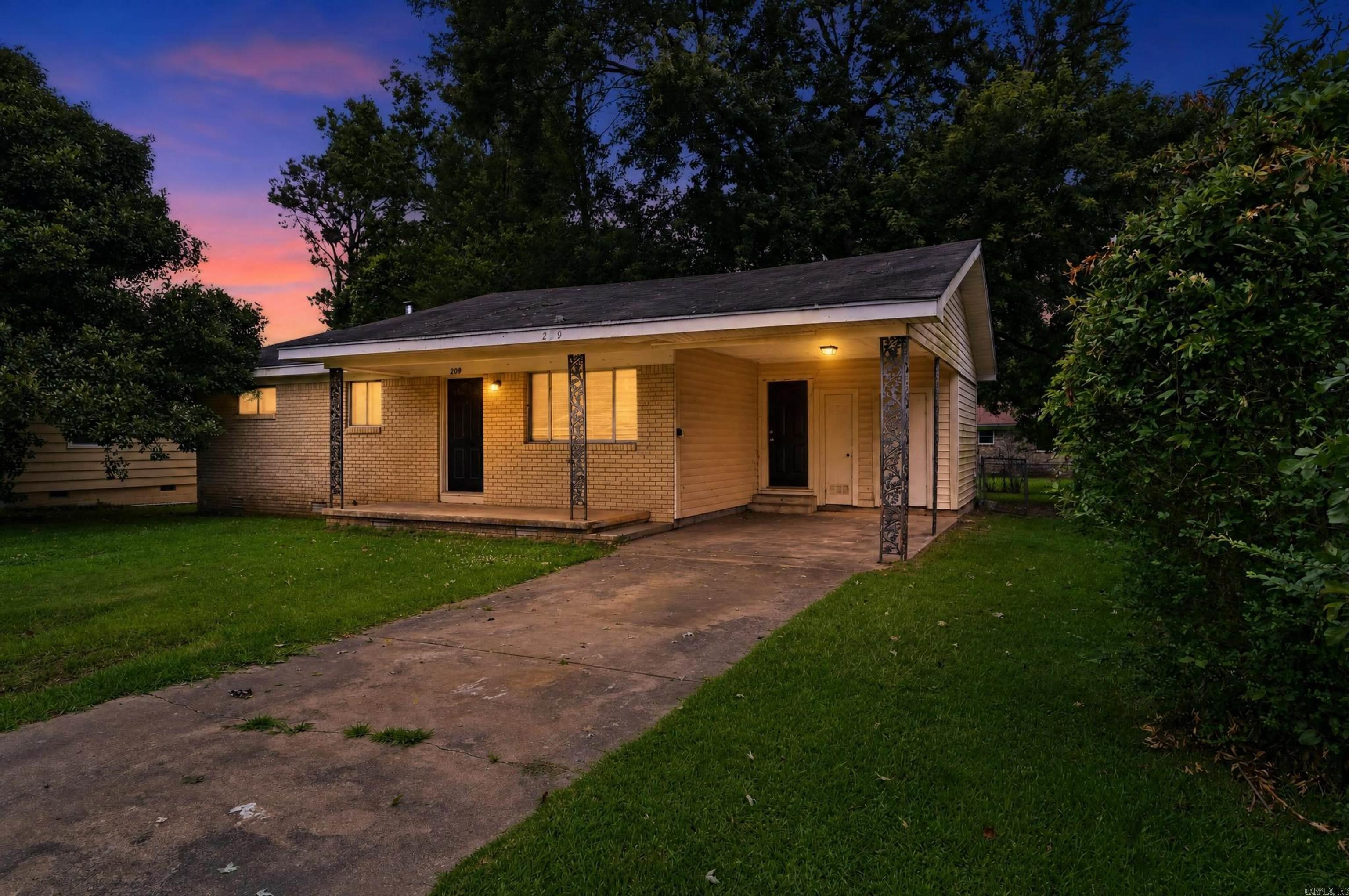 HICKMAN & MCCONNELL - Residential