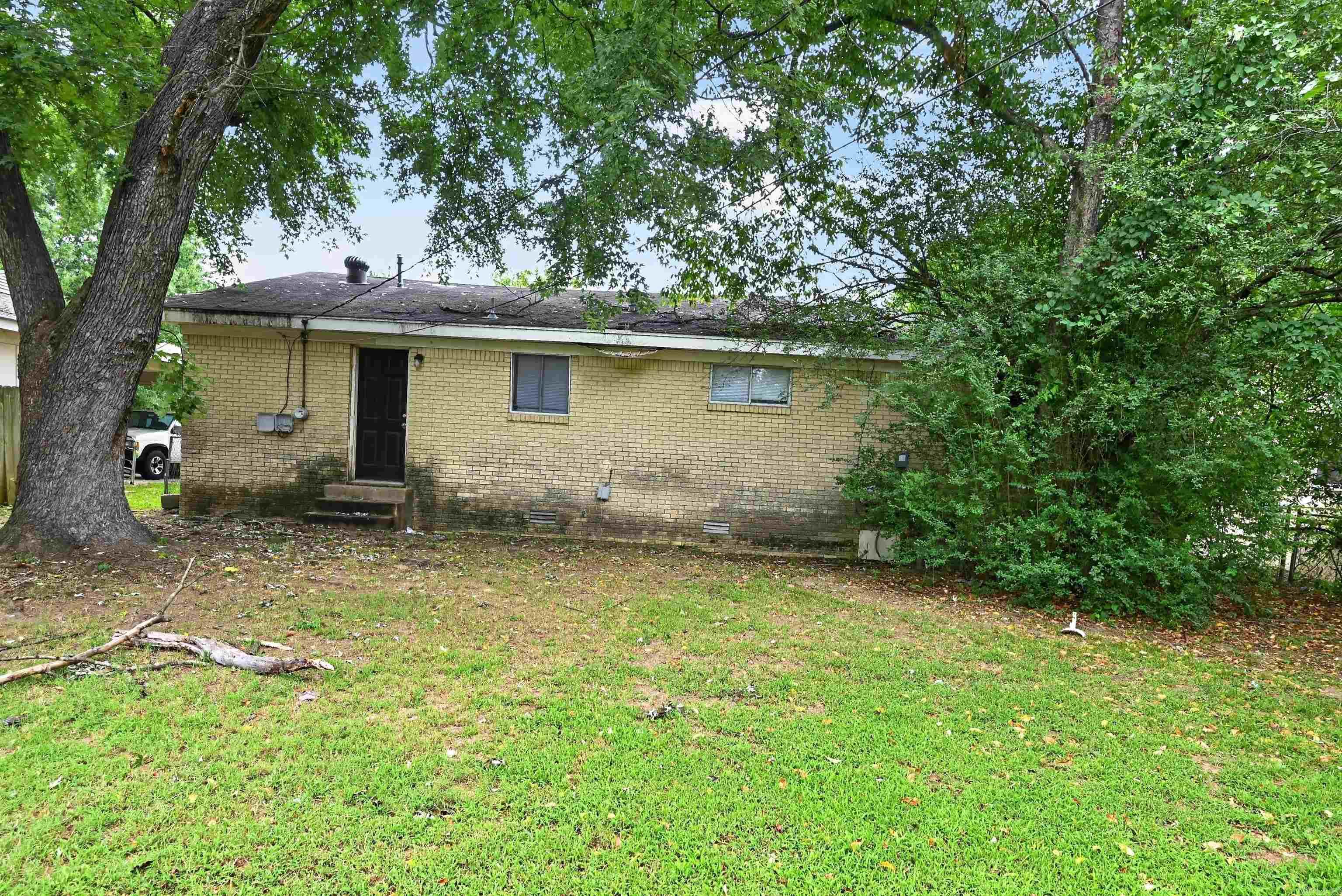 HICKMAN & MCCONNELL - Residential