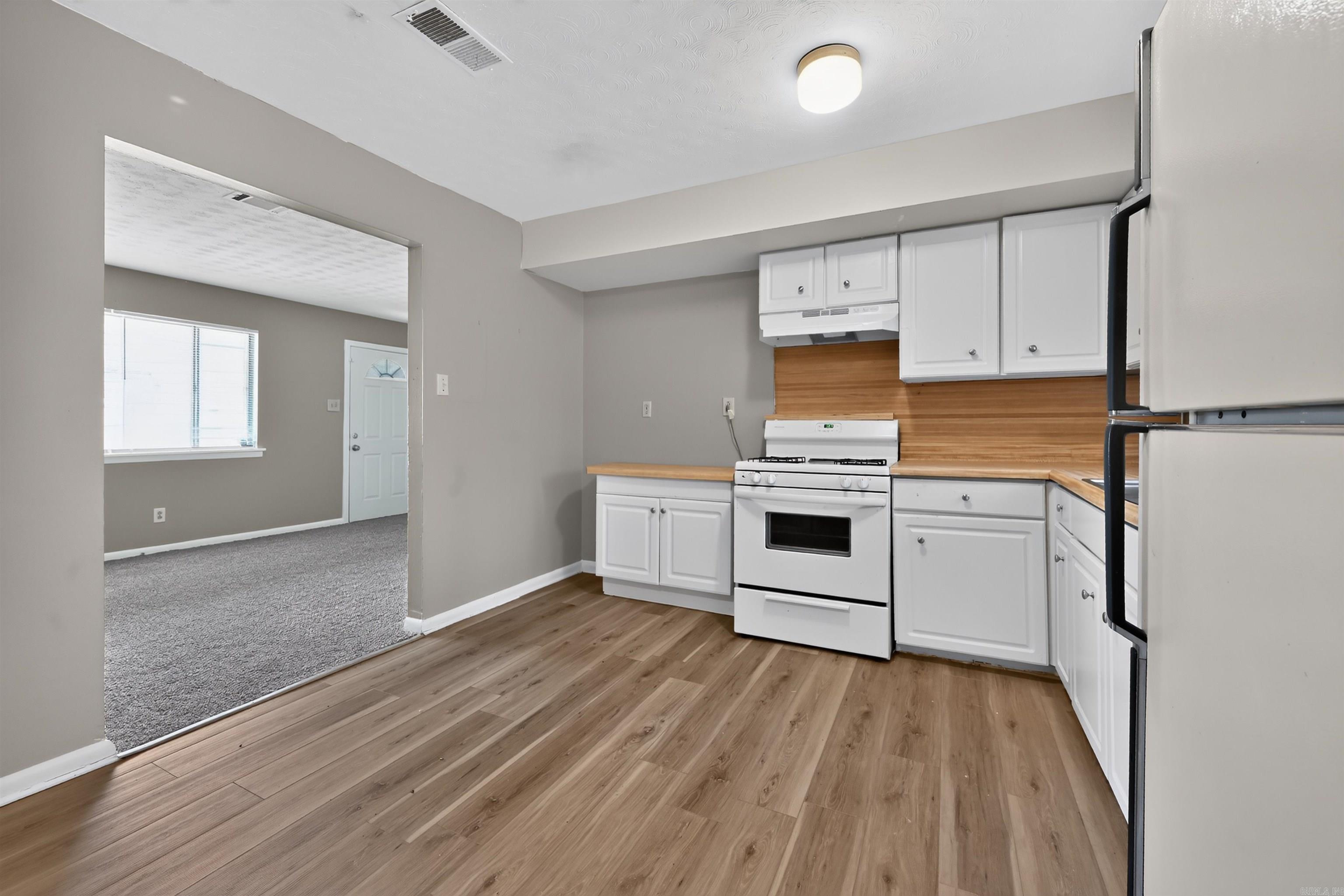 HICKMAN & MCCONNELL - Residential