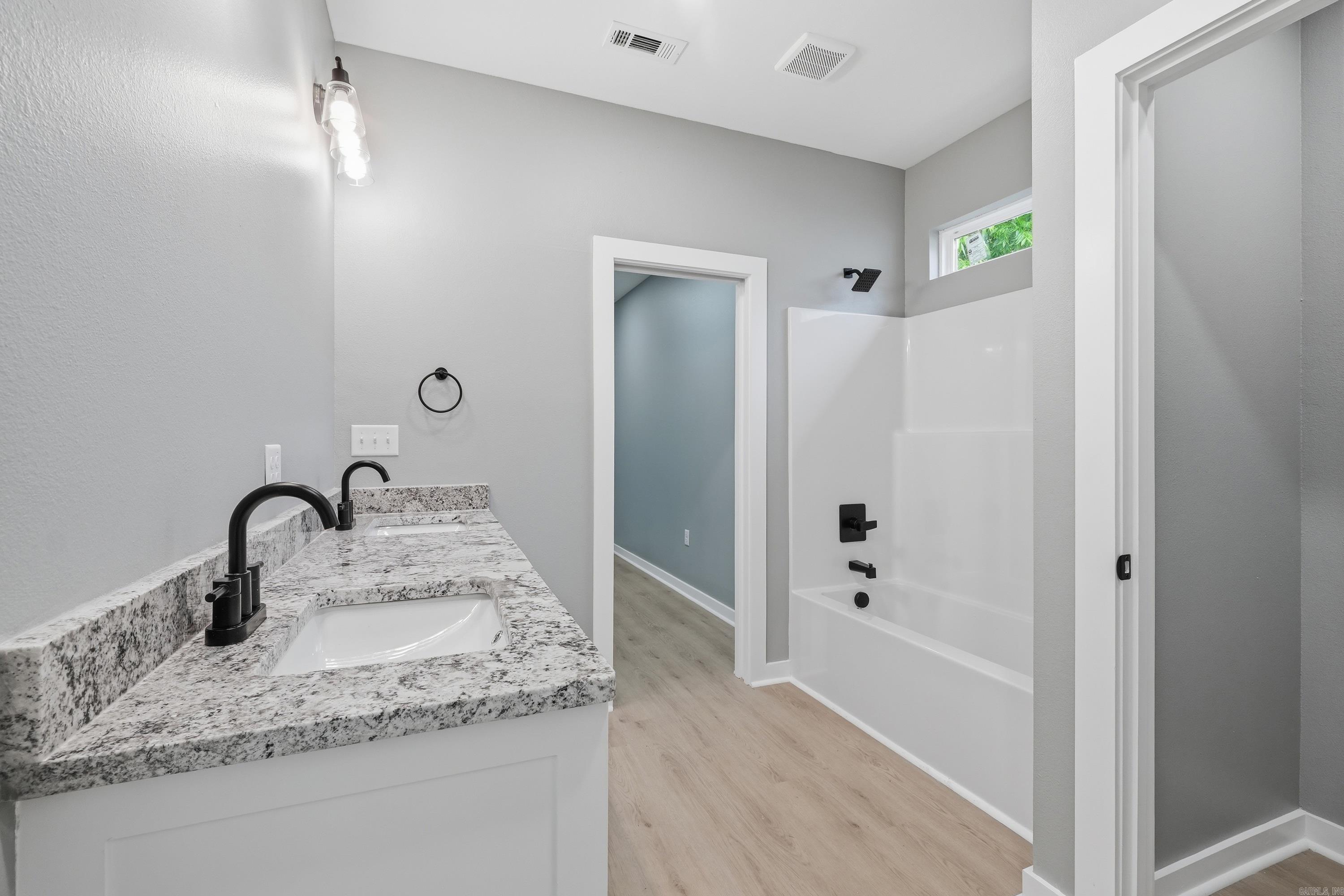 PARKWOOD - Residential