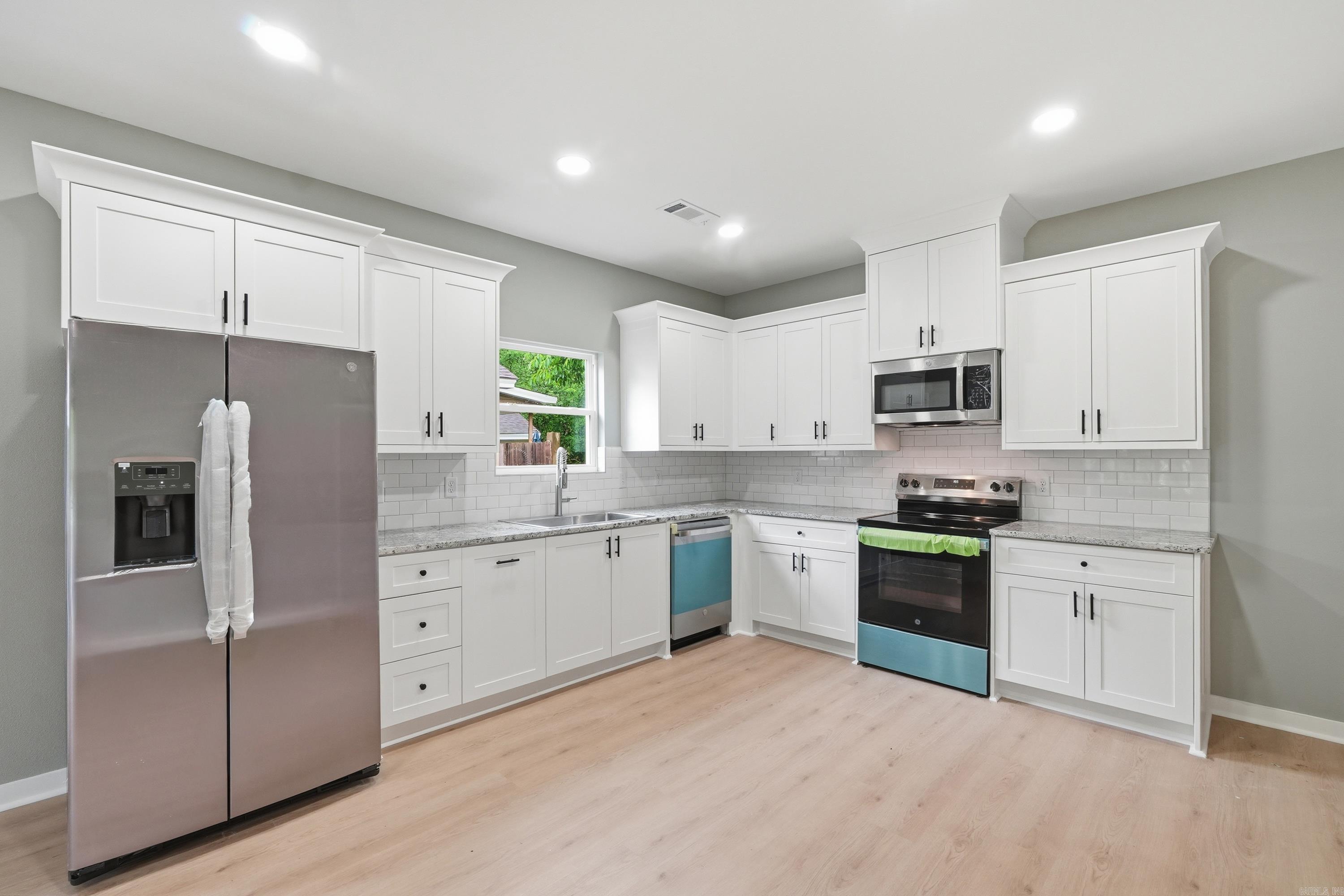 PARKWOOD - Residential