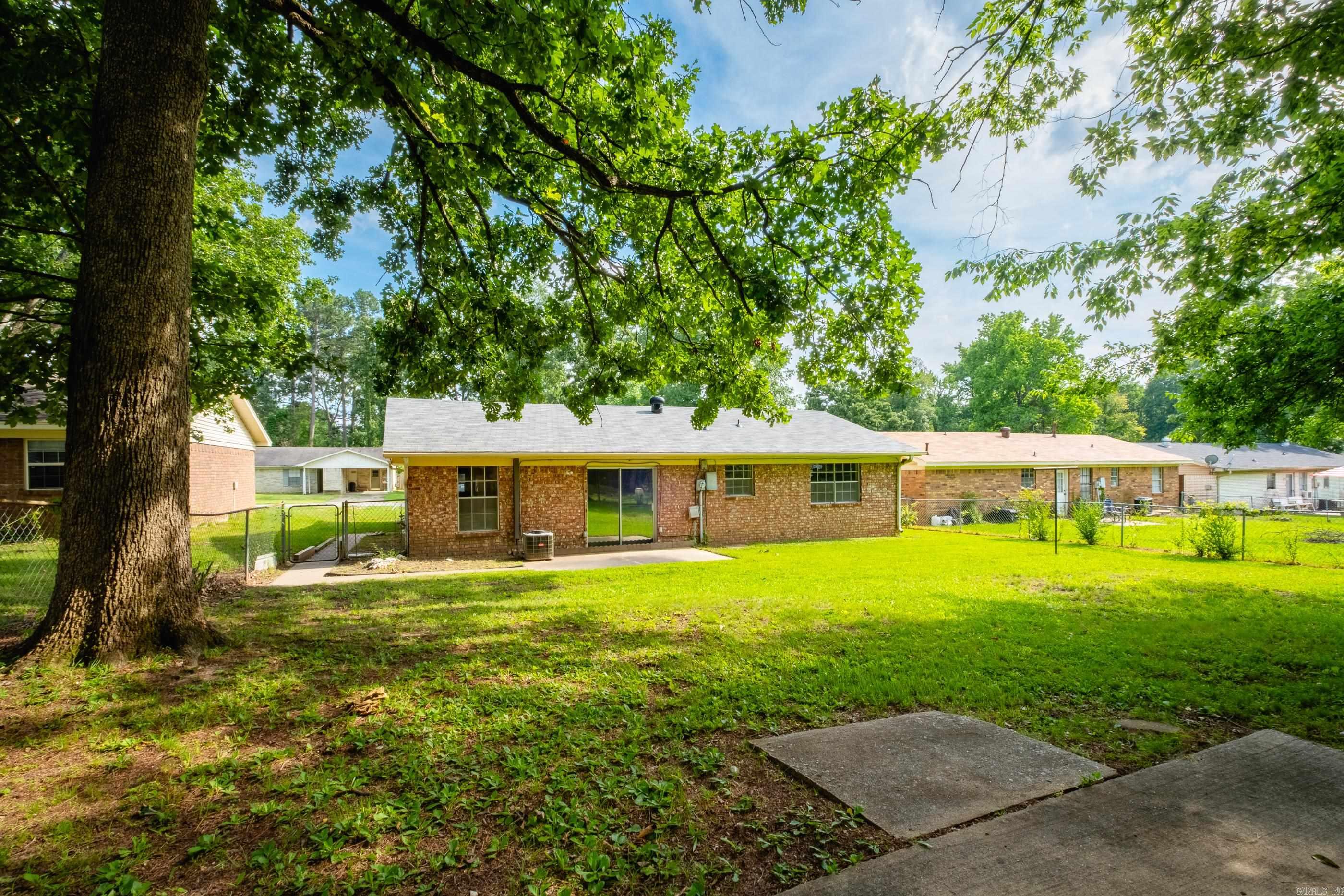 Springhill Manor - Residential