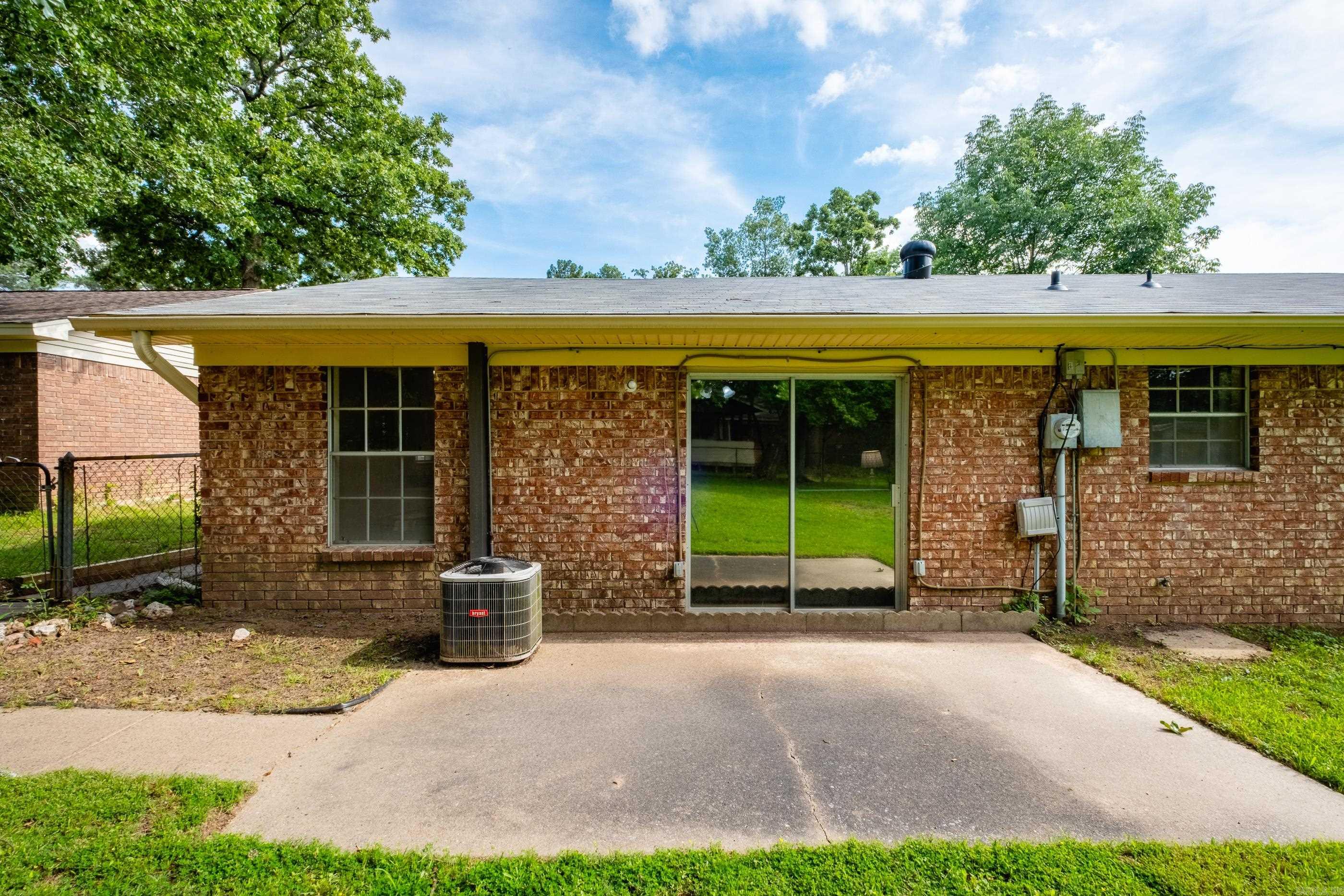 Springhill Manor - Residential