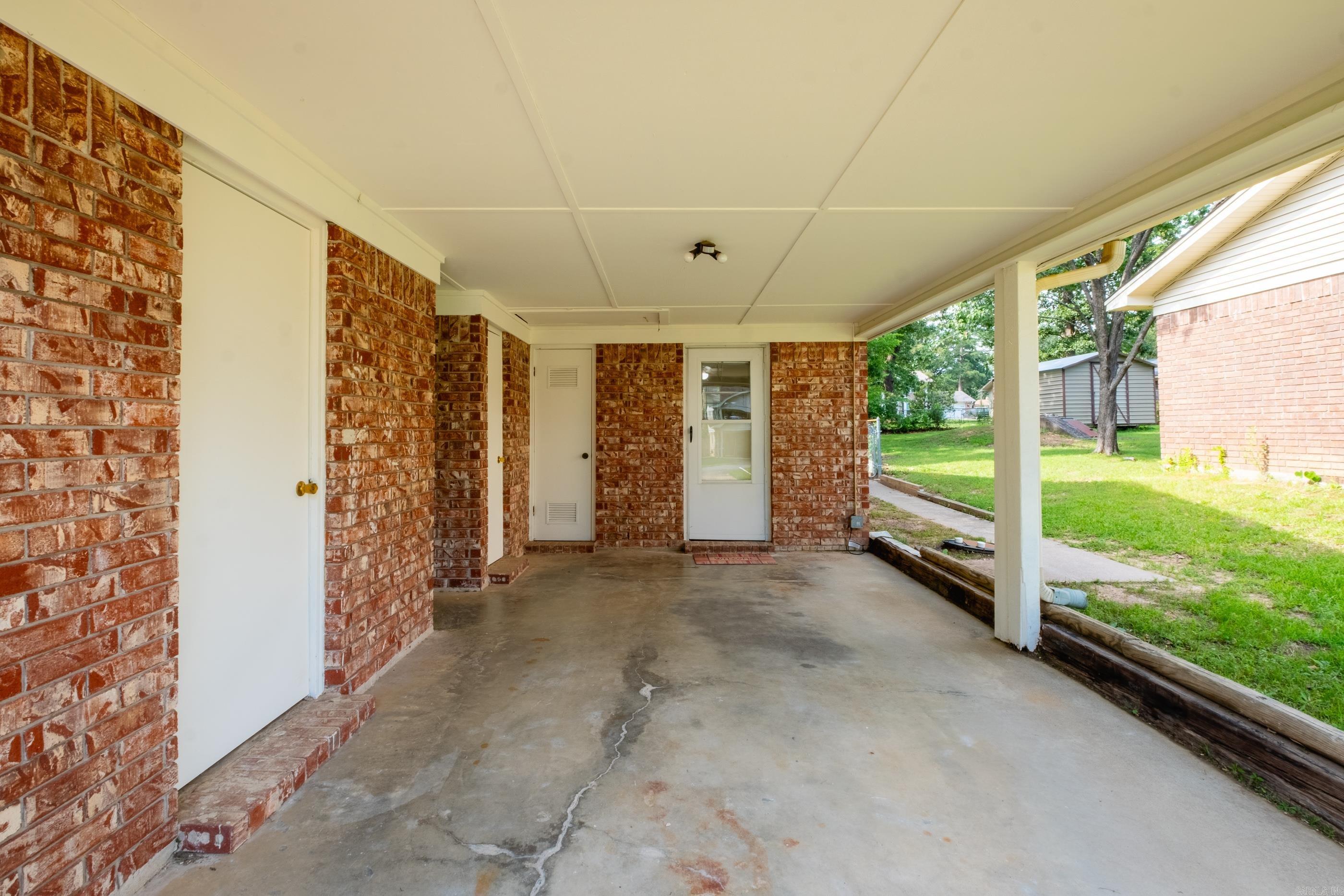 Springhill Manor - Residential