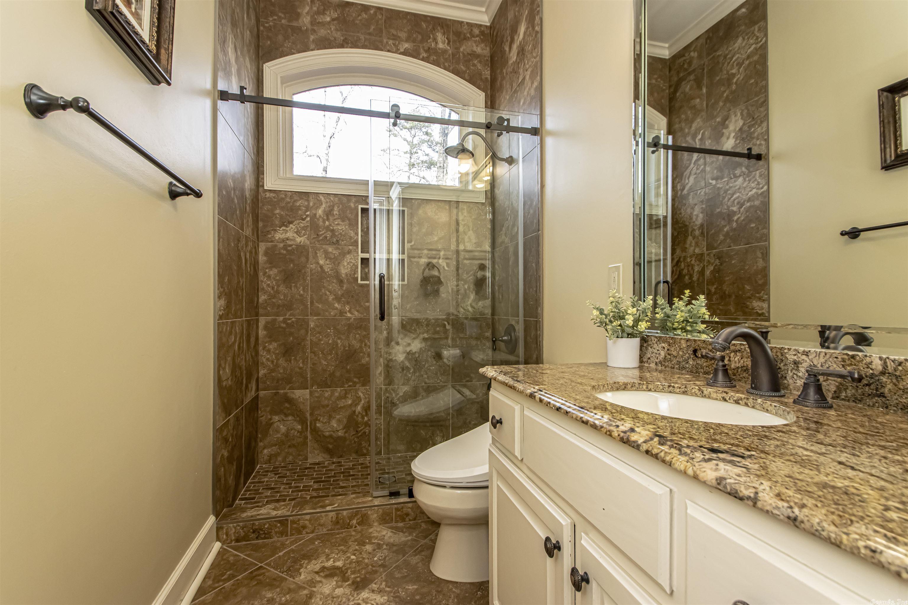 CHENAL VALLEY THE ESTATES - Residential