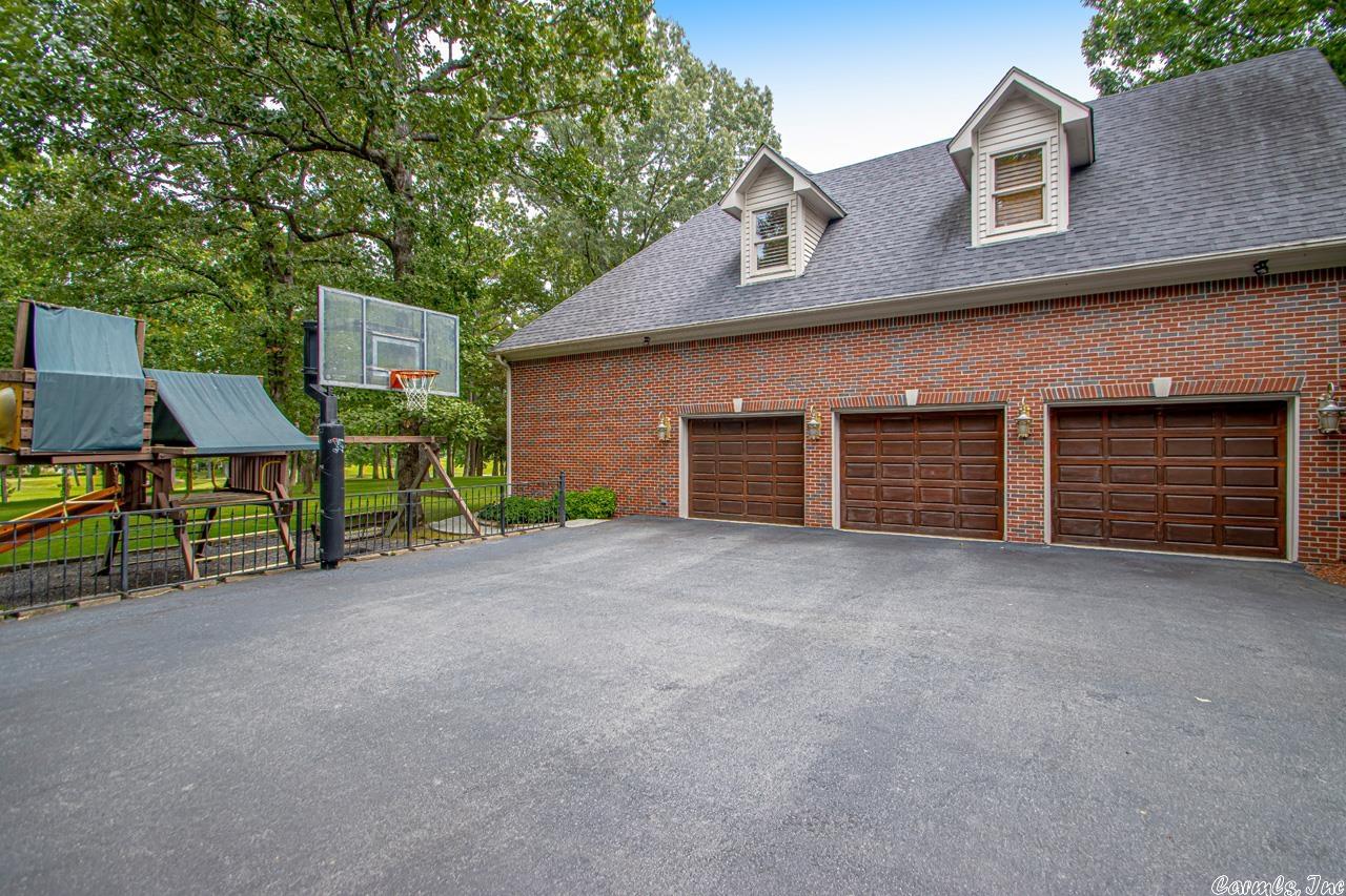 CHENAL VALLEY THE ESTATES - Residential