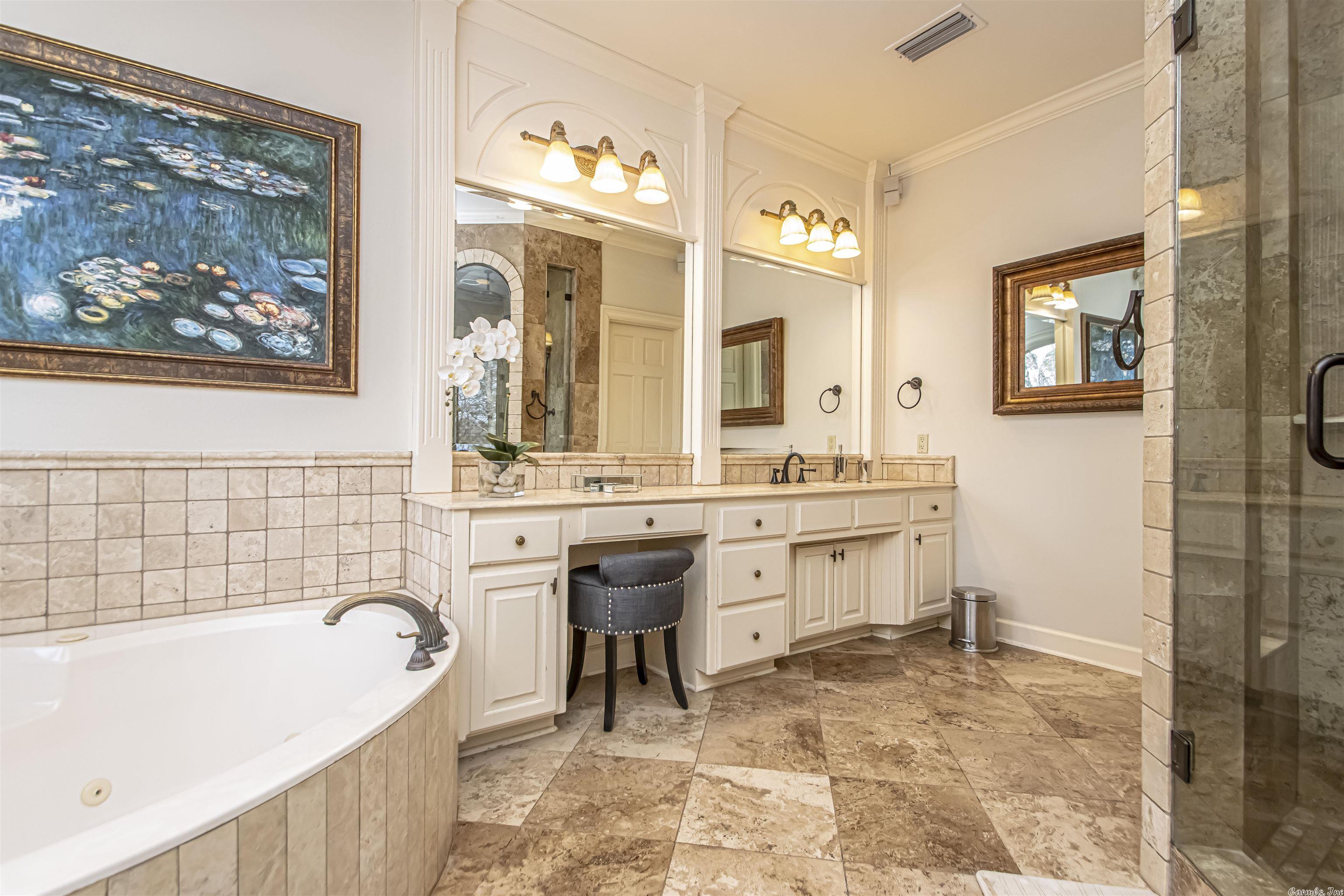 CHENAL VALLEY THE ESTATES - Residential