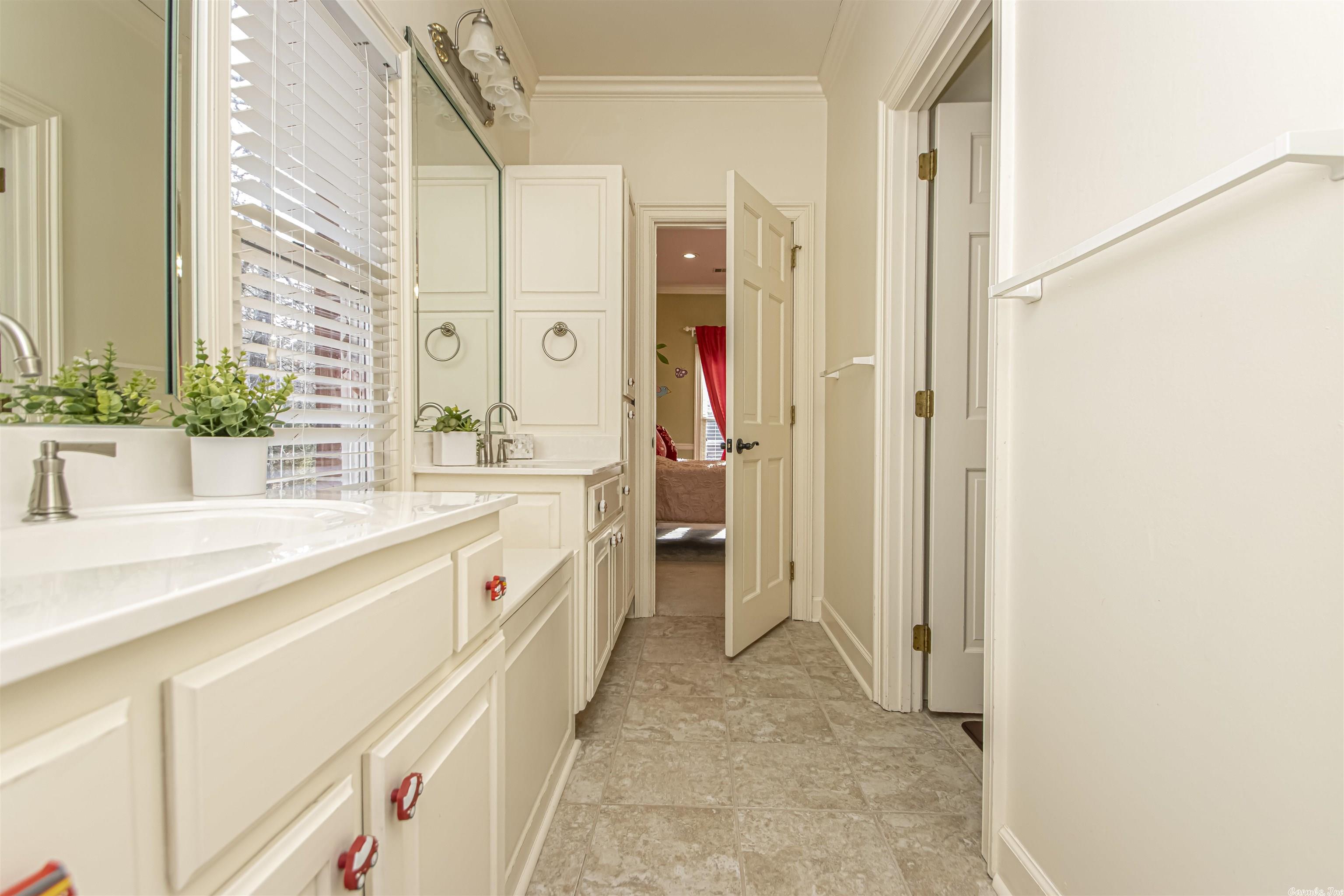 CHENAL VALLEY THE ESTATES - Residential