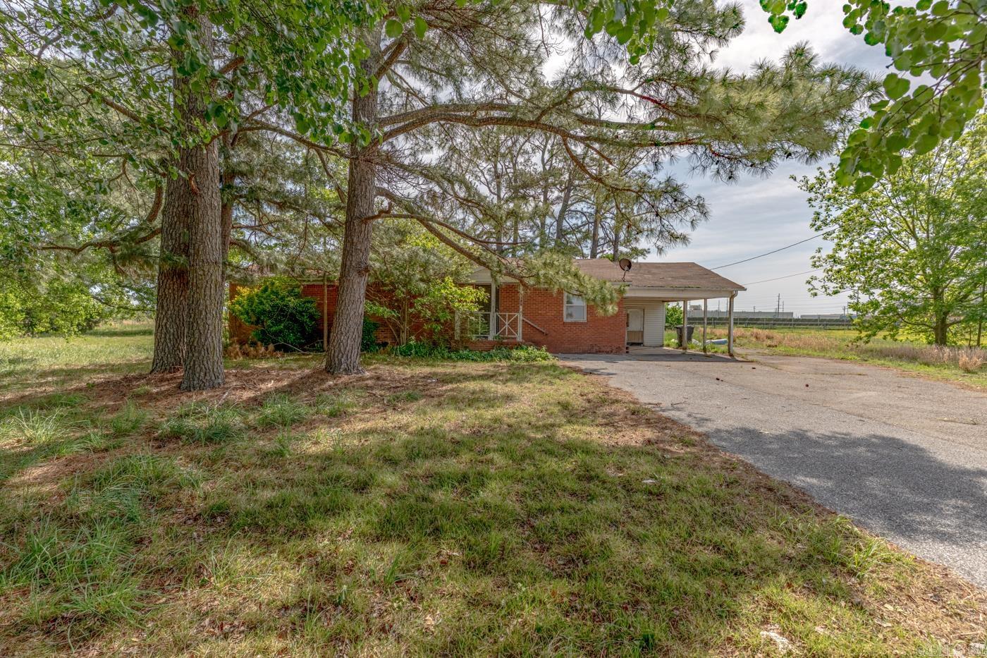 Welcome to Market 2606 Nestle Way in Jonesboro, Arkansas!  This property is priced at $49,900!  The value is in the 1 acre of land!   The home on the property is not included in the value due to uninhabitable condition.  Home is sold AS IS.  But great for investors due to approximatey to local factories and easy access to interstate for commute.  Don't miss this opportunity!  Call today!