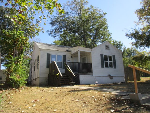 HUD Owned. HUD Case #031-390843. This property is being sold "As-Is" present condition at closing. All offers must be submitted online at www.HUDhomestore.com. For more information please visit www.MMREM.com.