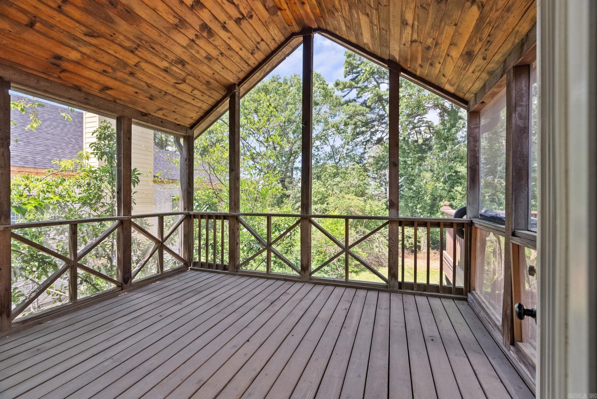 KINGWOOD PLACE - Residential