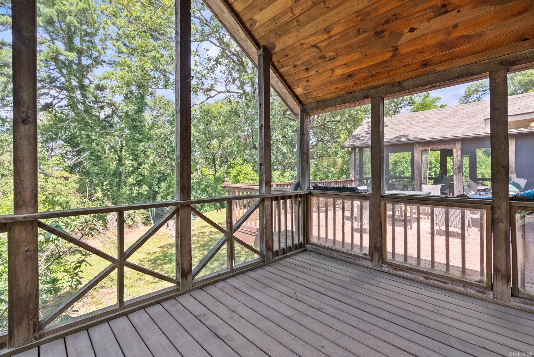 KINGWOOD PLACE - Residential