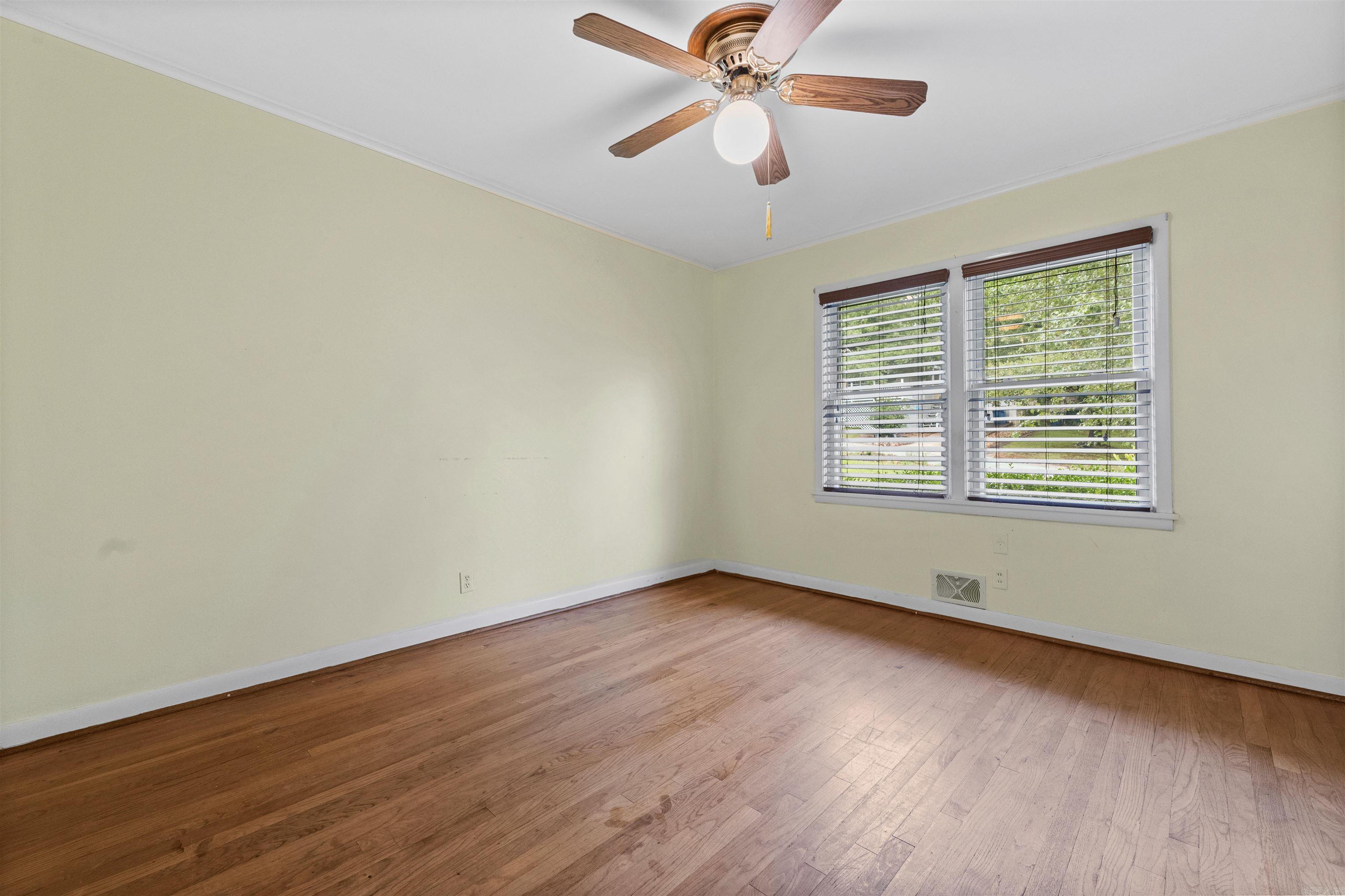 KINGWOOD PLACE - Residential