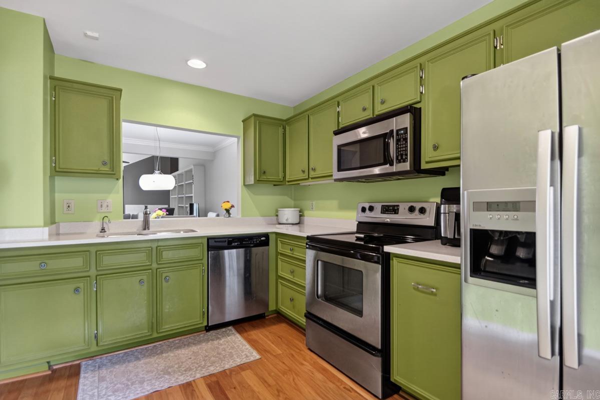LINDEN COURT CONDO HPR - Residential