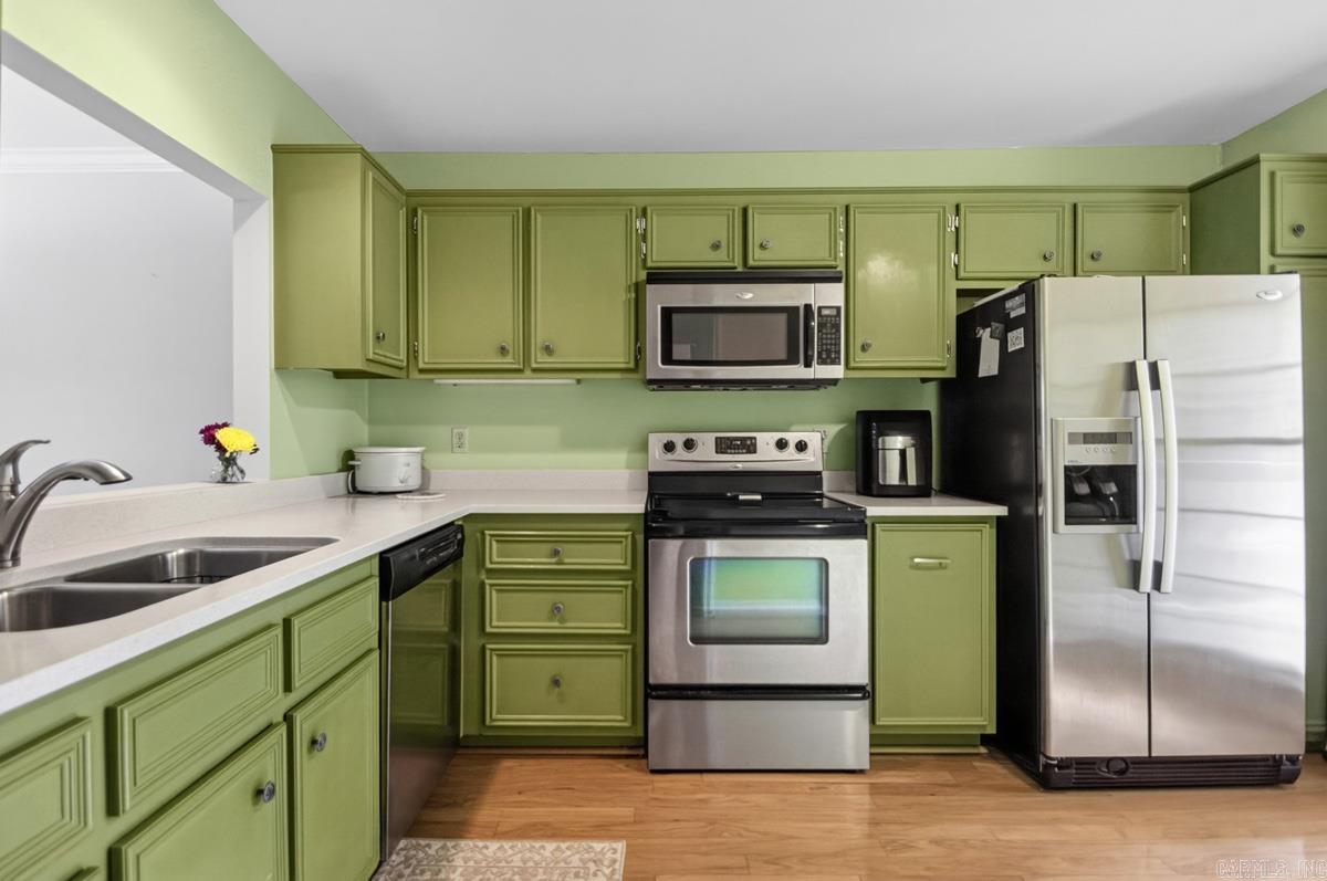 LINDEN COURT CONDO HPR - Residential