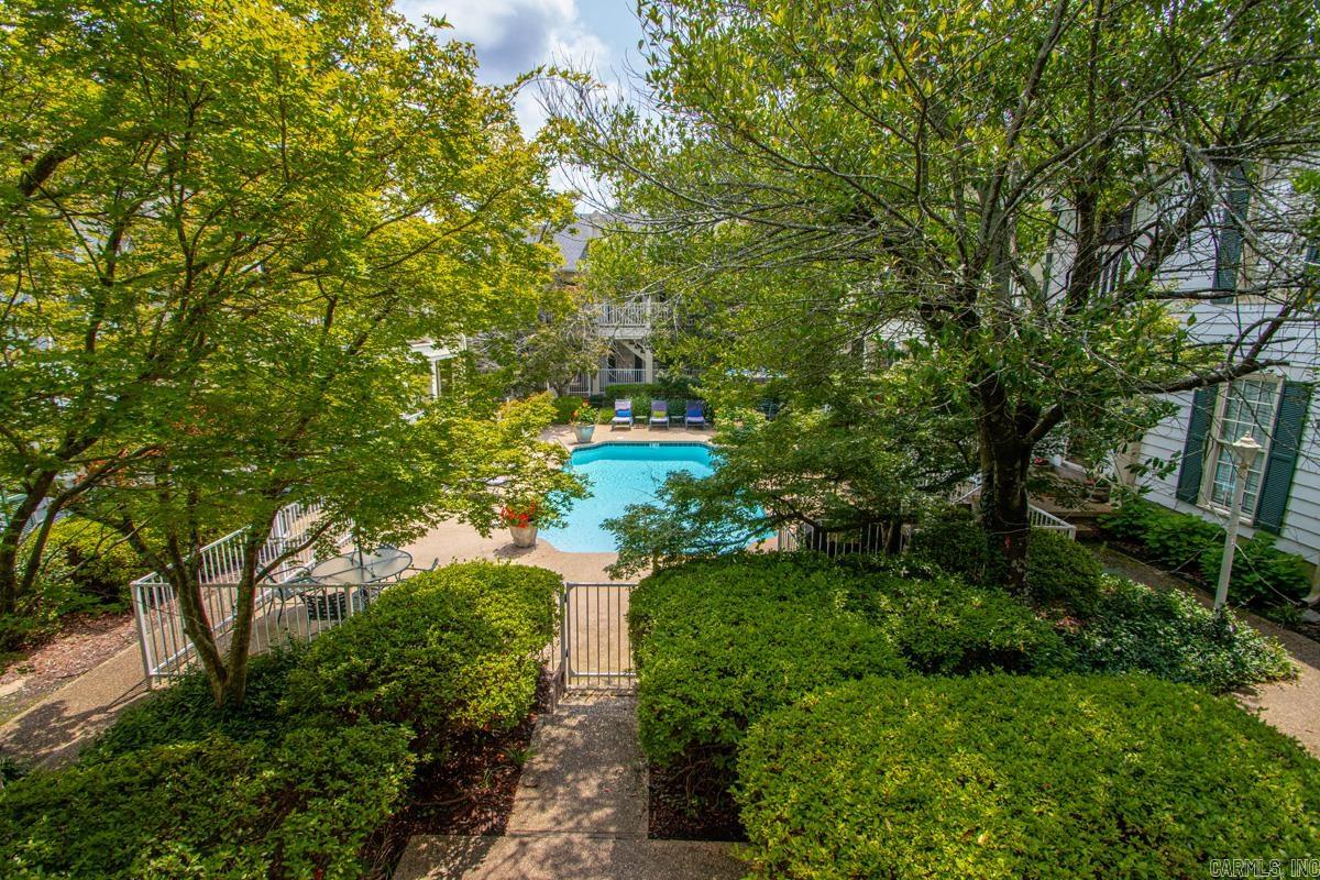 LINDEN COURT CONDO HPR - Residential