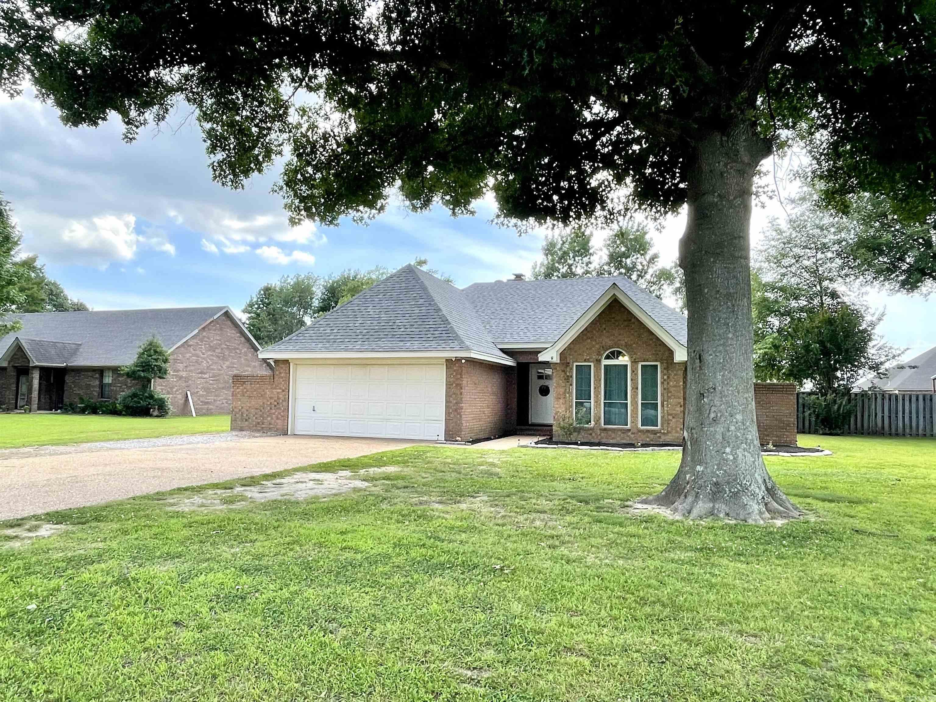 COUNTRY SIDE - Residential