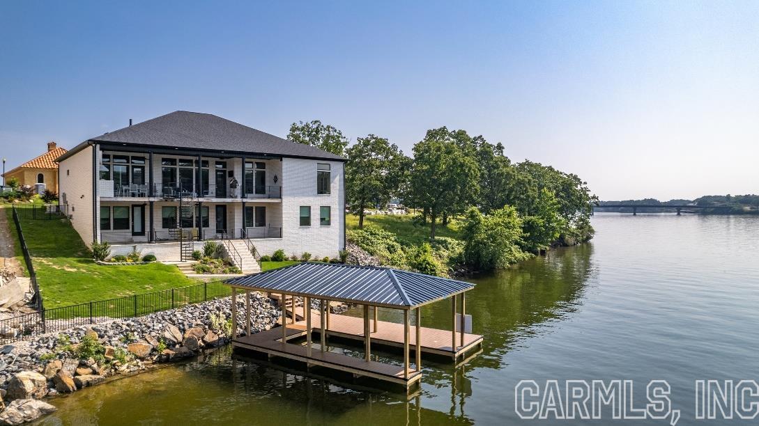 Point on Wilson Point - Residential