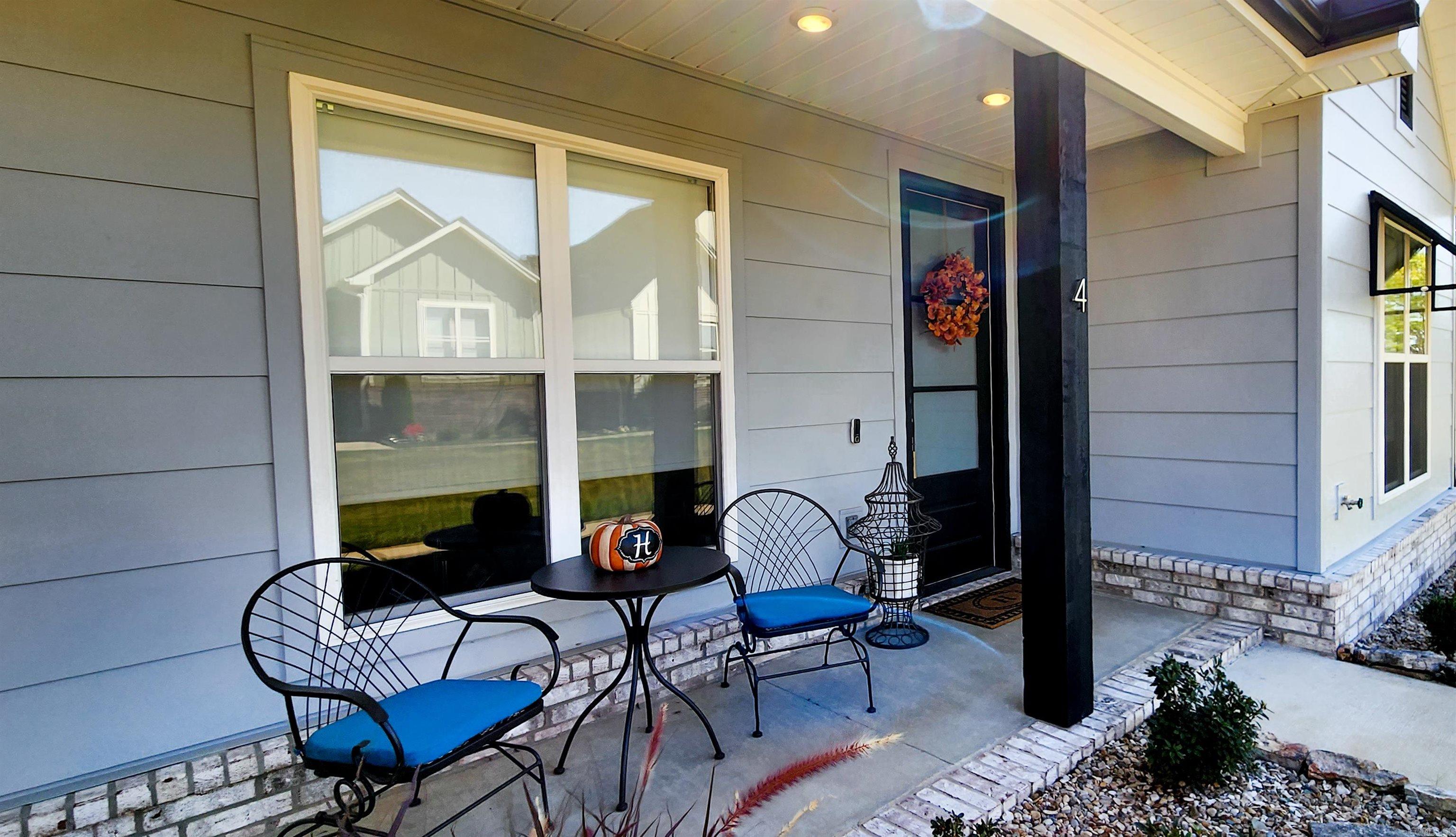 MIDTOWN BRYANT - Residential