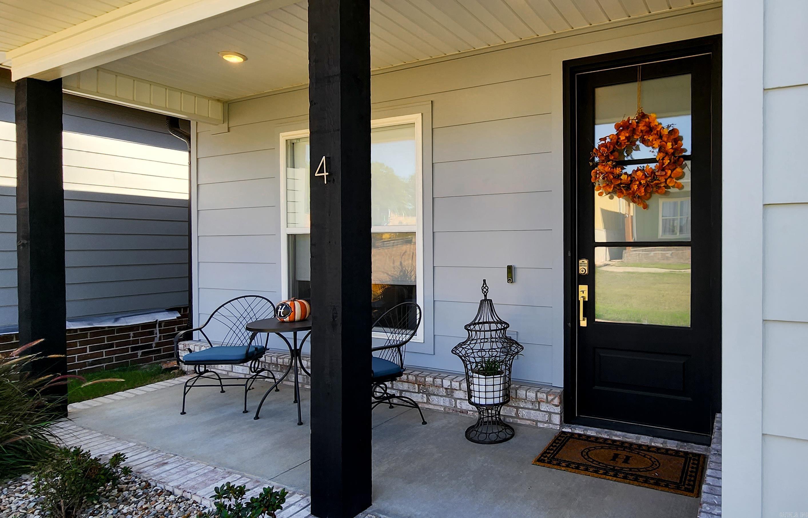 MIDTOWN BRYANT - Residential