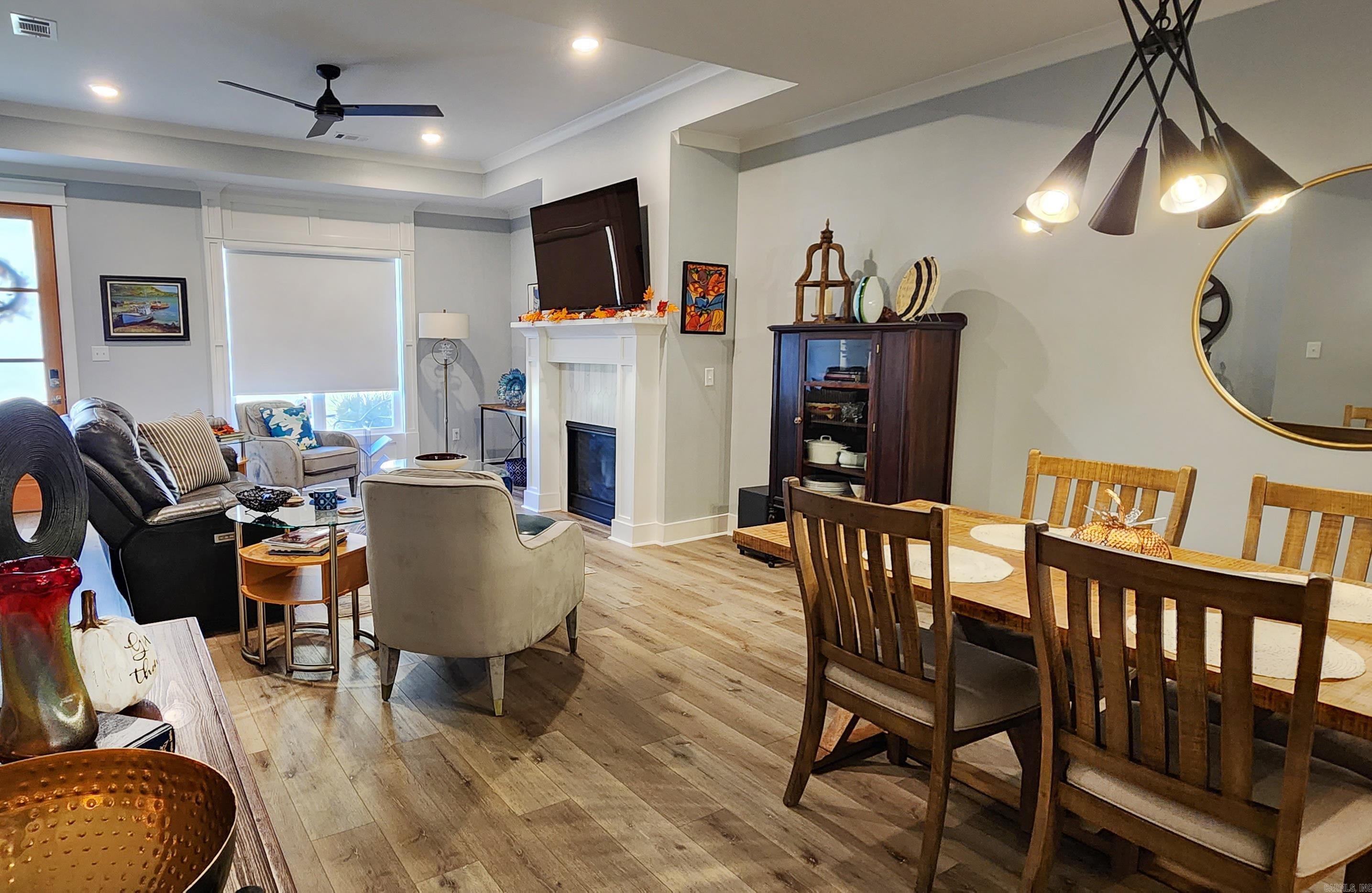 MIDTOWN BRYANT - Residential