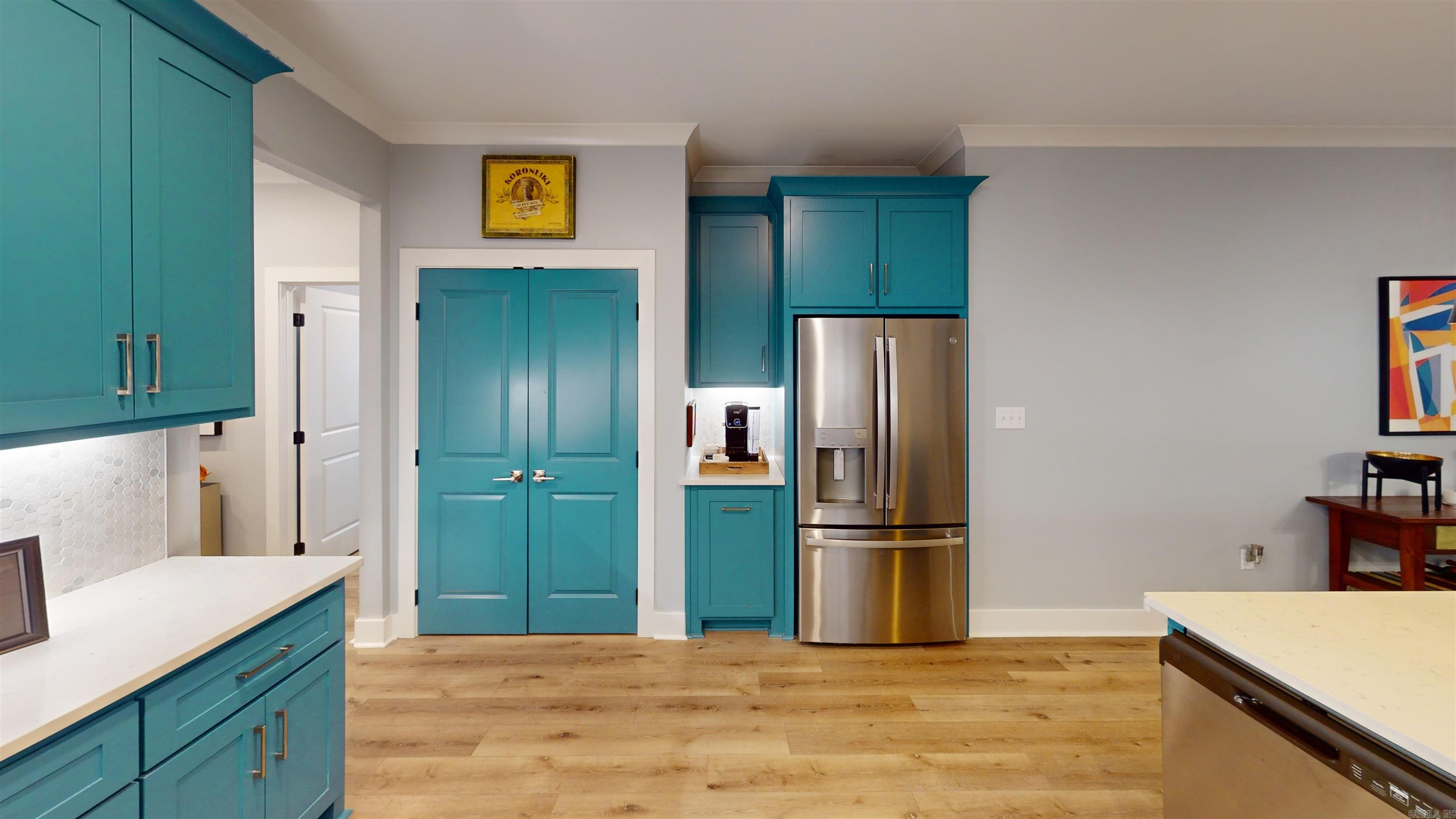 MIDTOWN BRYANT - Residential