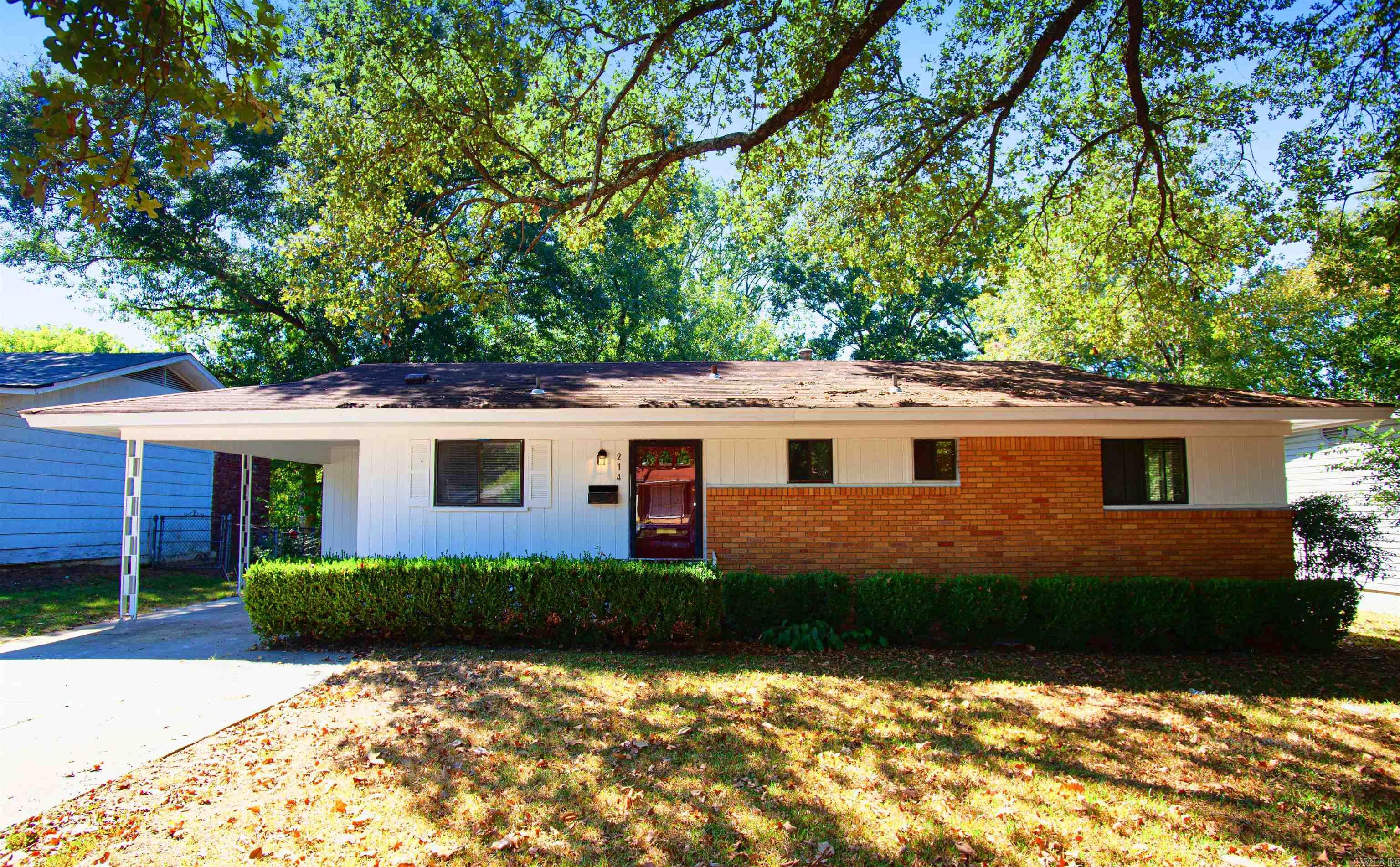 ELLIS ACRES - Residential