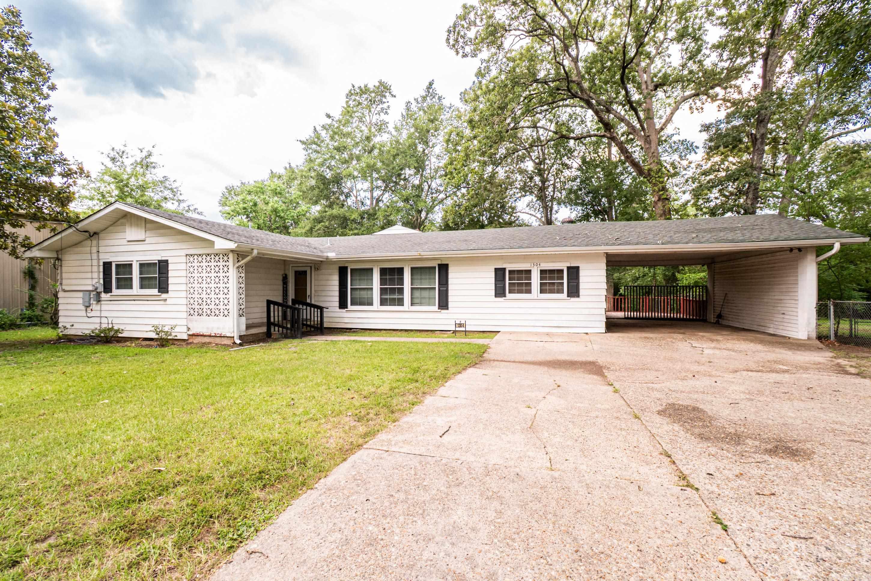 Looking for more space and a little more peace and quiet? Welcome home! Nestled in Smackover, this spacious 4-bedroom, 2-bath home offers the perfect blend of comfort and country charm. With generous living areas, there's plenty of room for family, guests, or a home office. Step outside to a large backyard that's ready for backyard barbecues, playtime, or simply enjoying the outdoors. The back deck is the perfect place to unwind after a long day or entertain family and friends. If you've been dreaming of a home that offers space, privacy, and a relaxed lifestyle without being far from town, this one is a must-see. ?? 4 Bedrooms ?? 2 Full Bathrooms ?? Large Backyard ?? Back Deck Perfect for Entertaining ? Peaceful Setting   Call today to schedule your private showing and see why this could be the perfect place to call home!