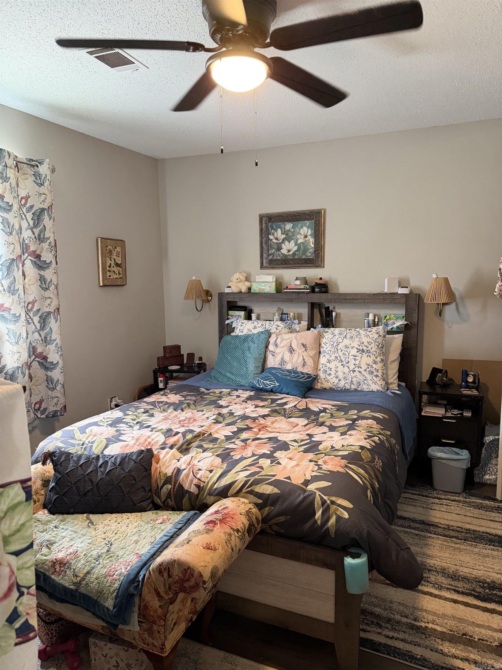 ARROWHEAD VILLAGE - Residential