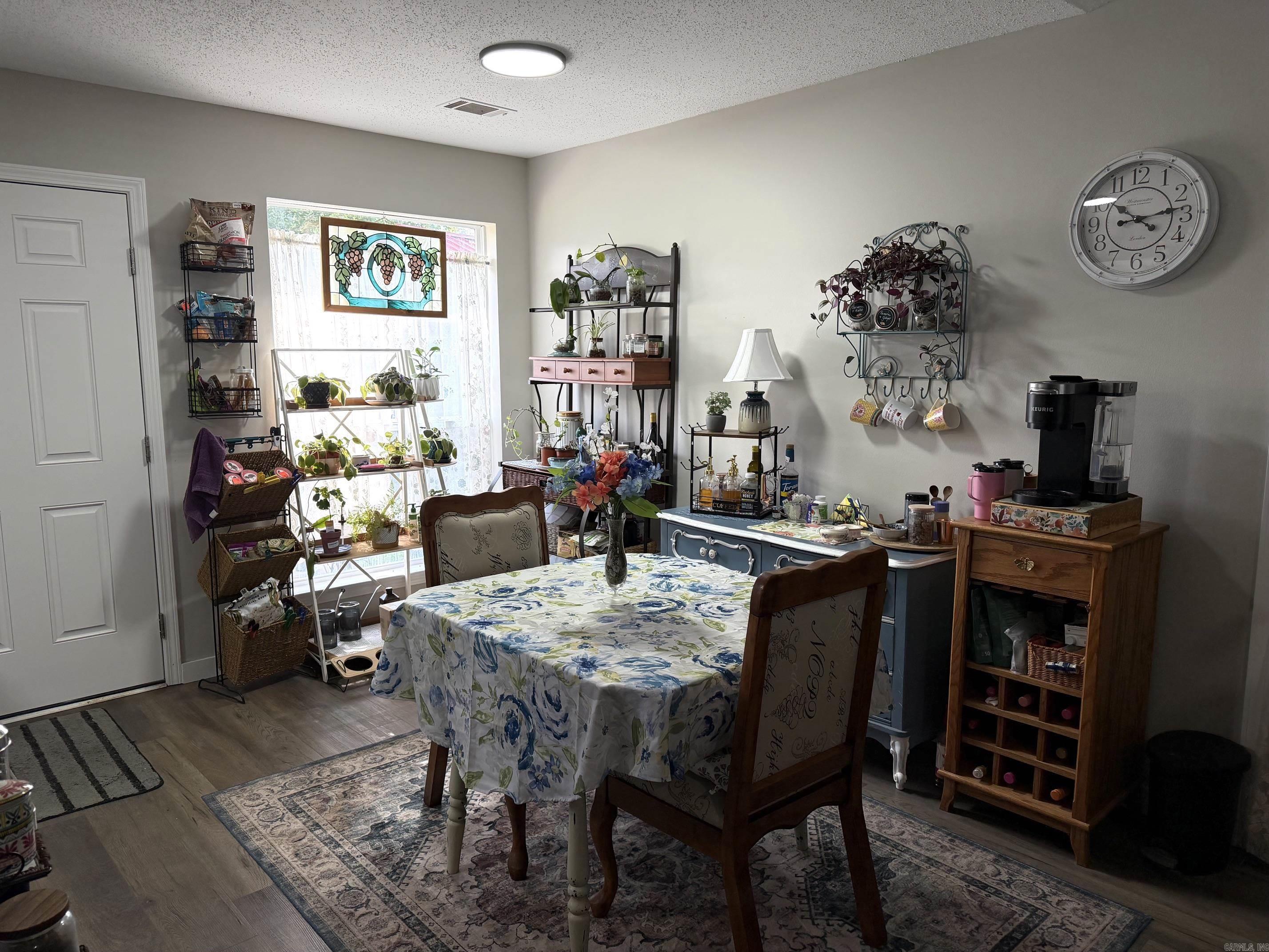 ARROWHEAD VILLAGE - Residential