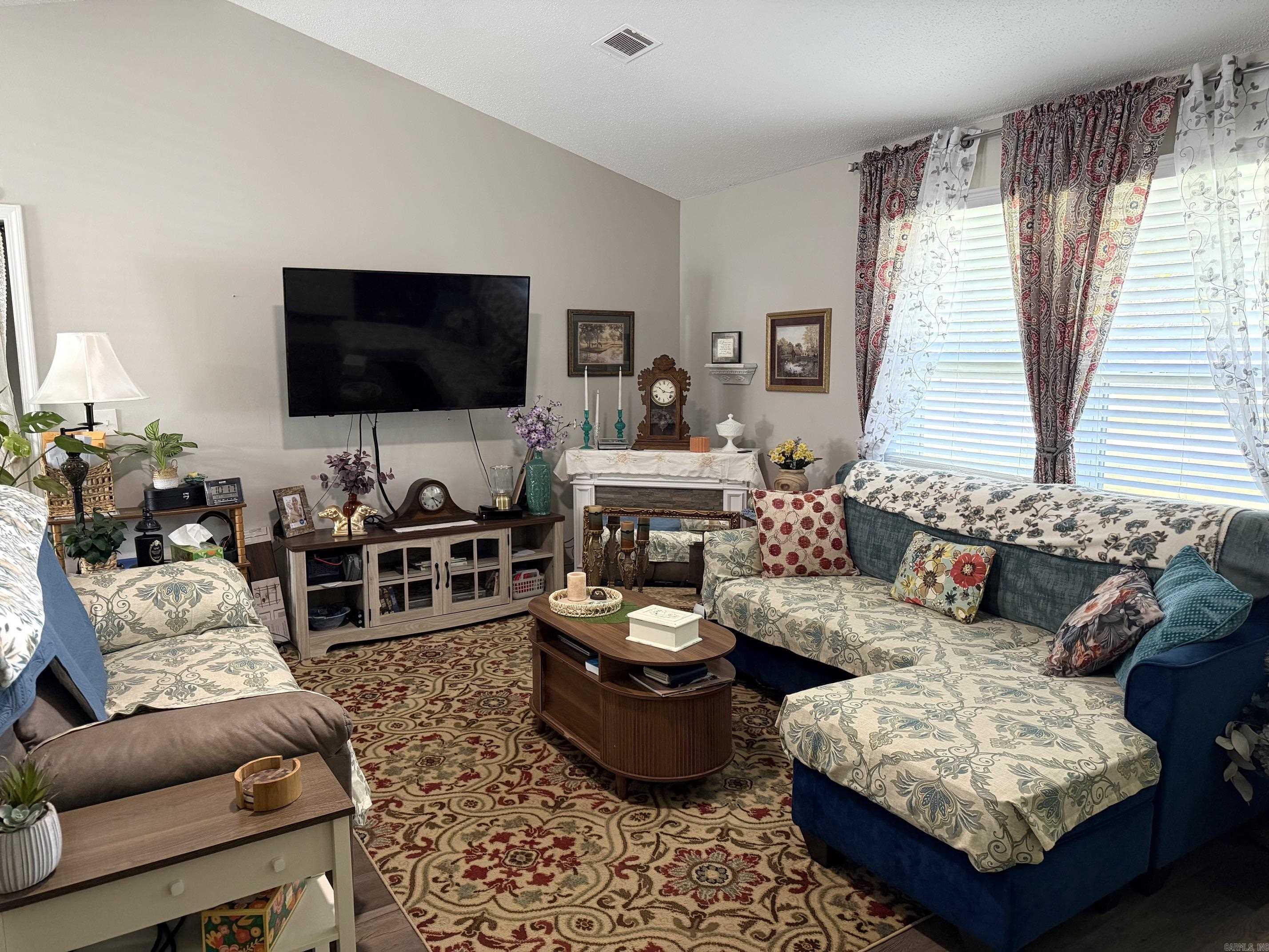 ARROWHEAD VILLAGE - Residential