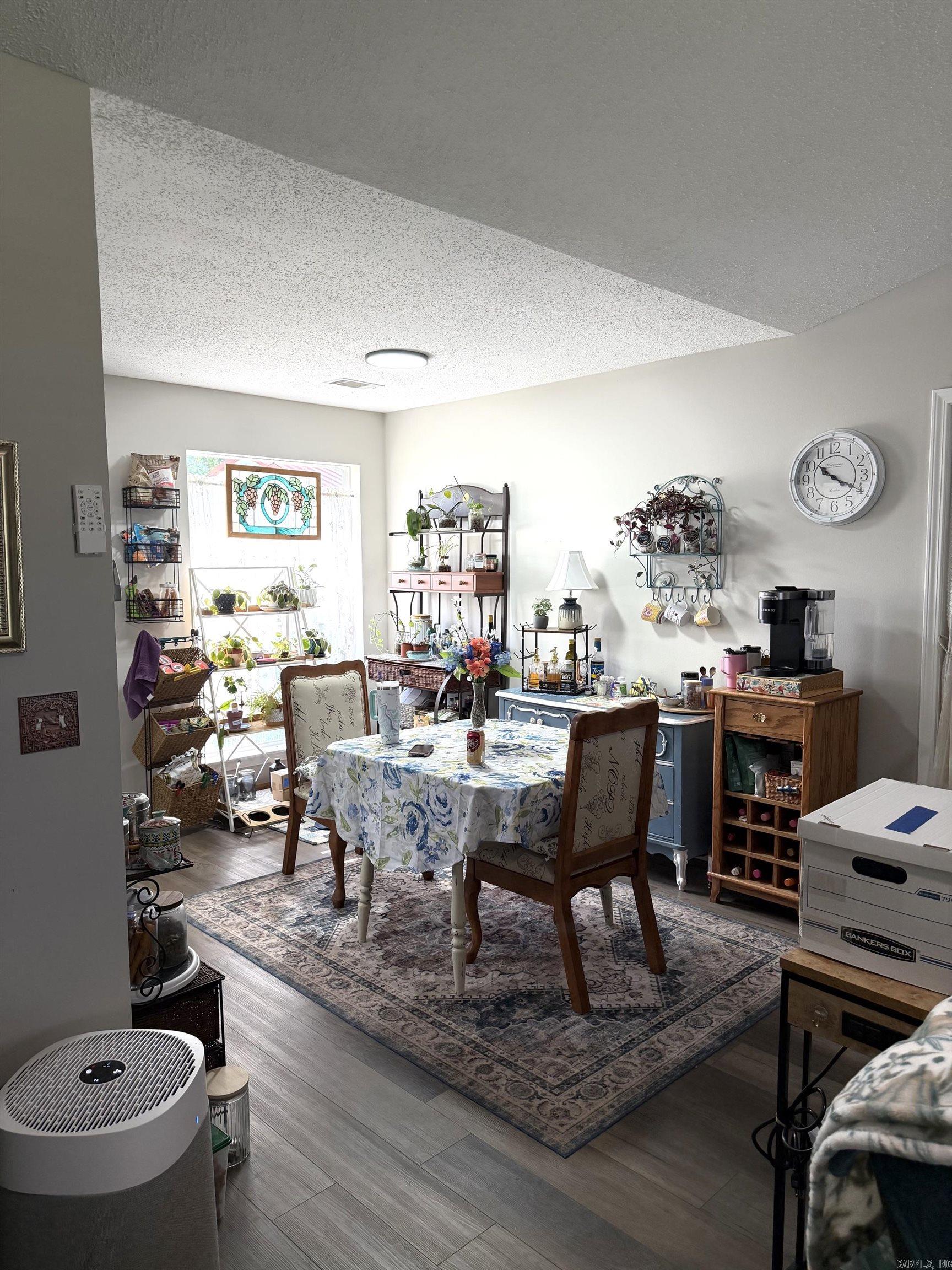 ARROWHEAD VILLAGE - Residential