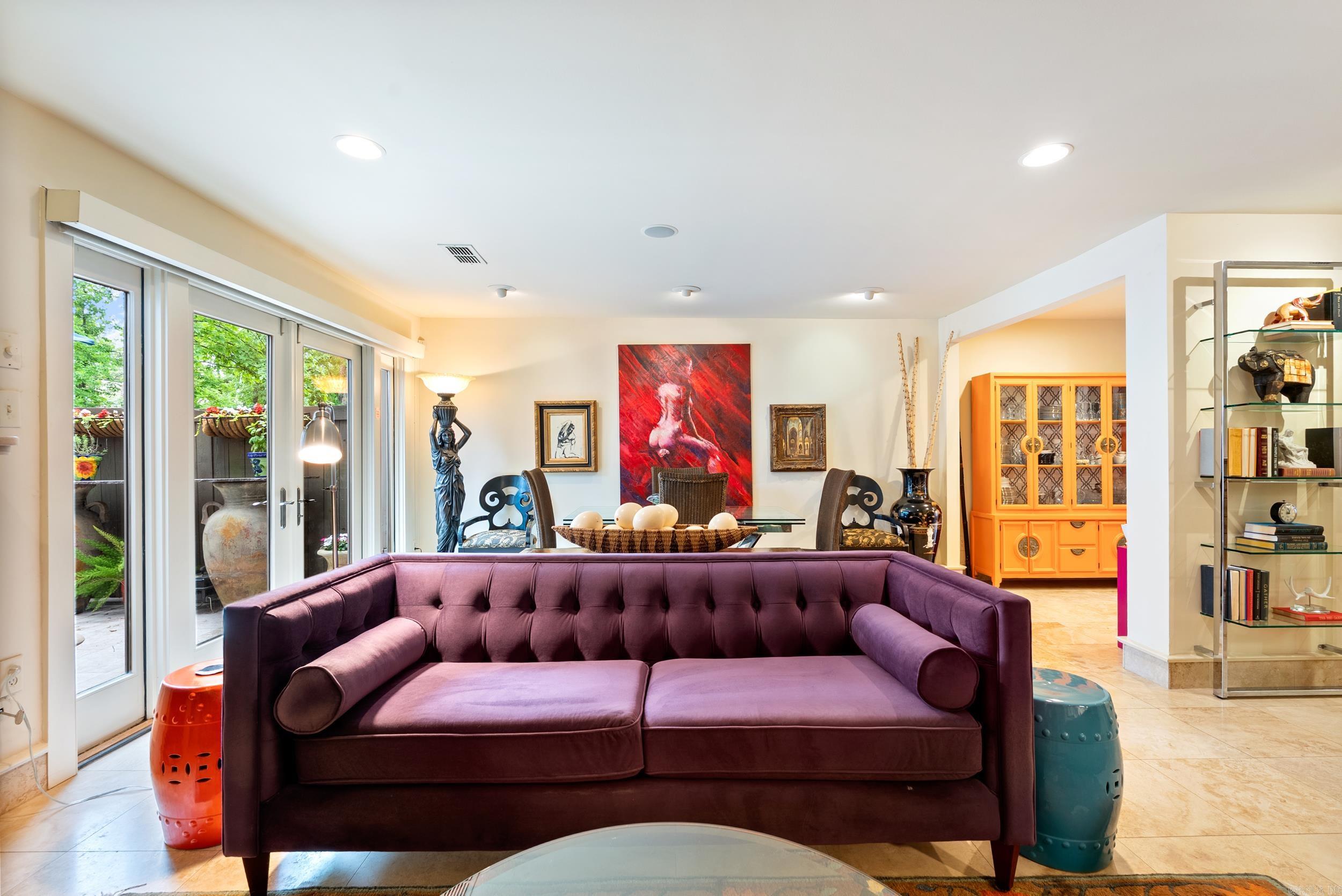ANDOVER SQUARE - Residential