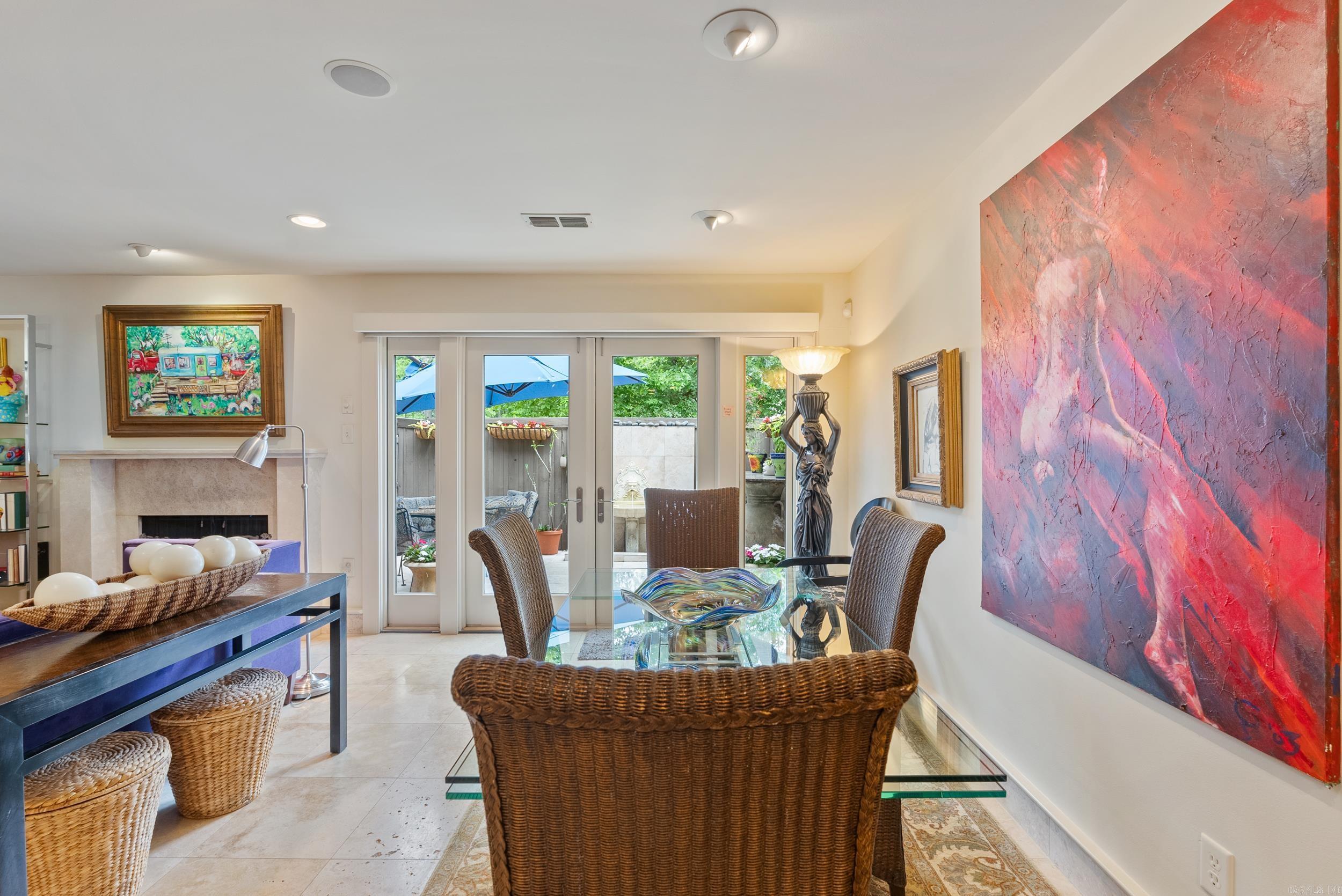 ANDOVER SQUARE - Residential
