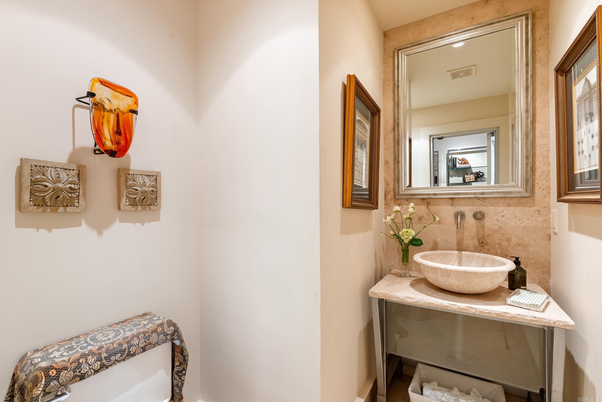 ANDOVER SQUARE - Residential