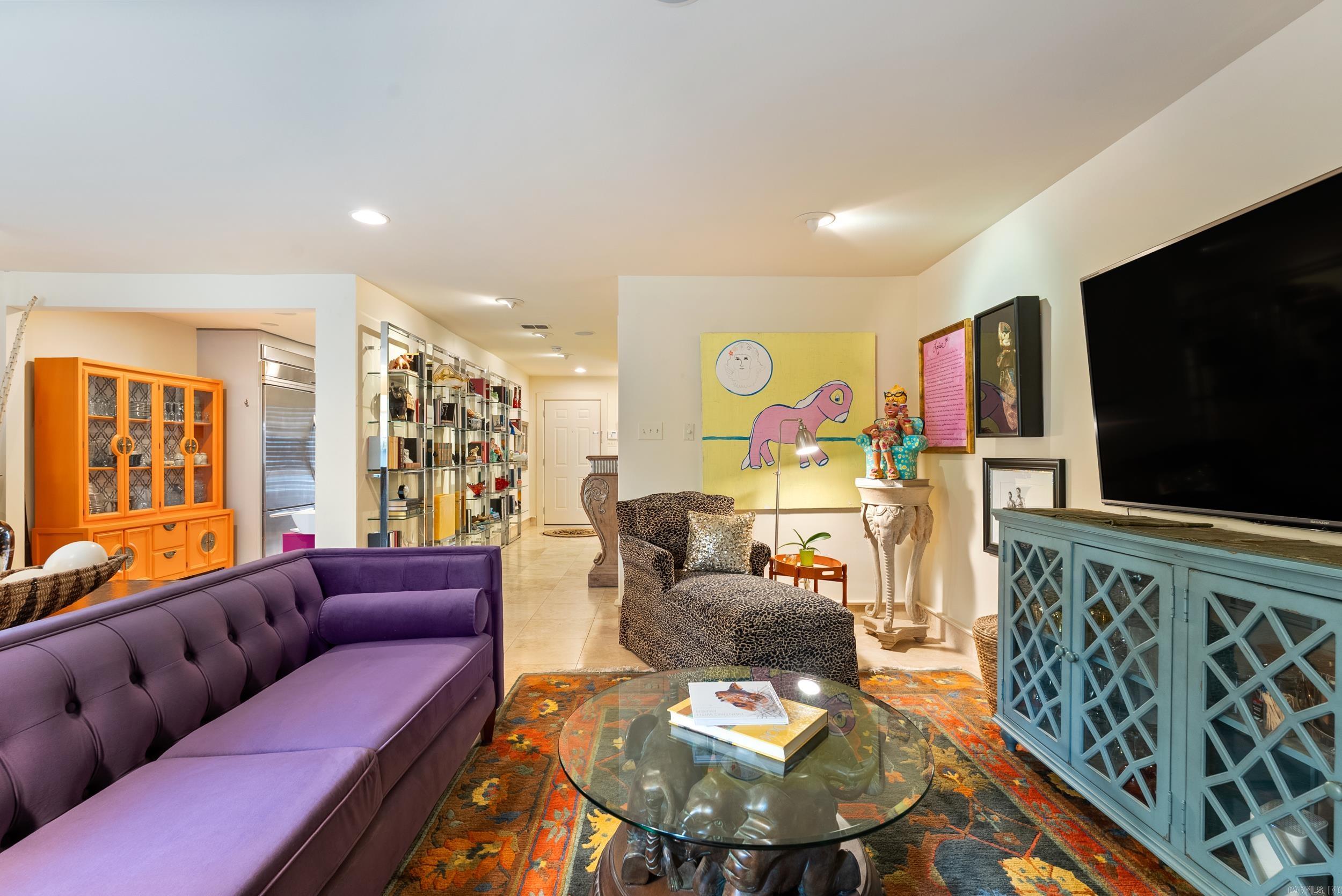 ANDOVER SQUARE - Residential