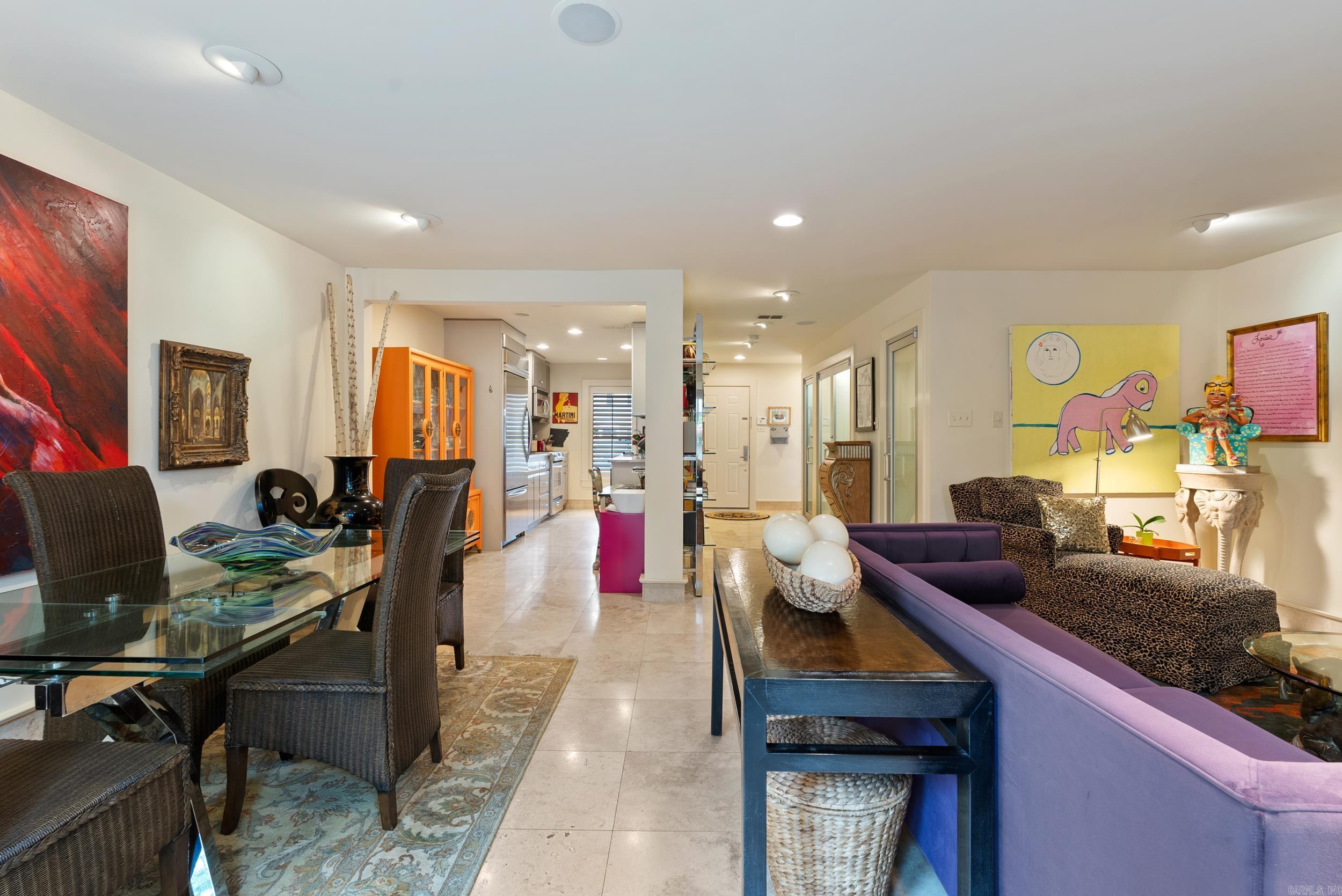 ANDOVER SQUARE - Residential