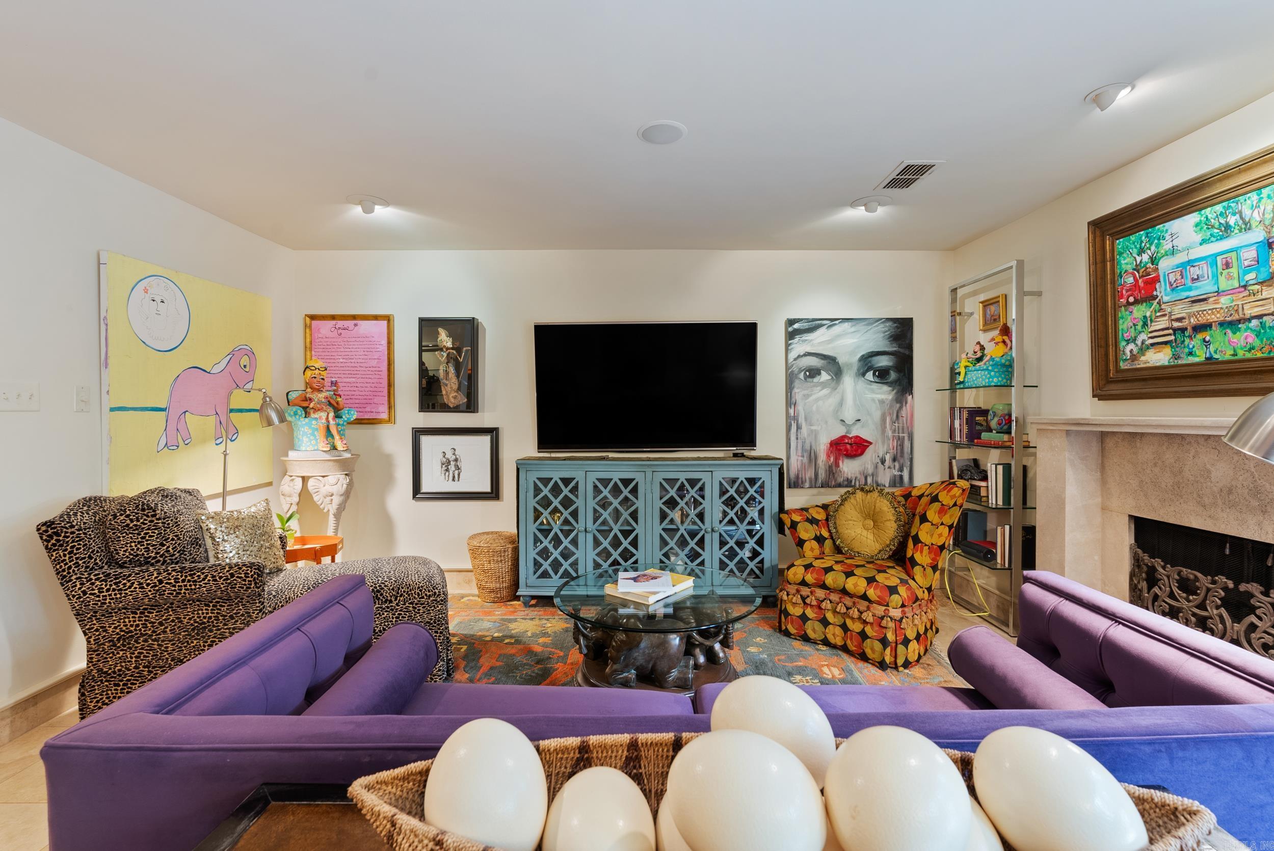 ANDOVER SQUARE - Residential