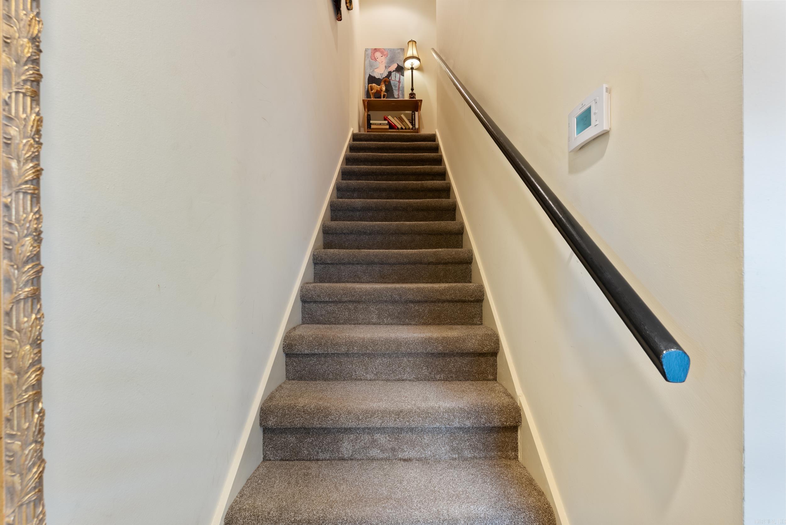 ANDOVER SQUARE - Residential