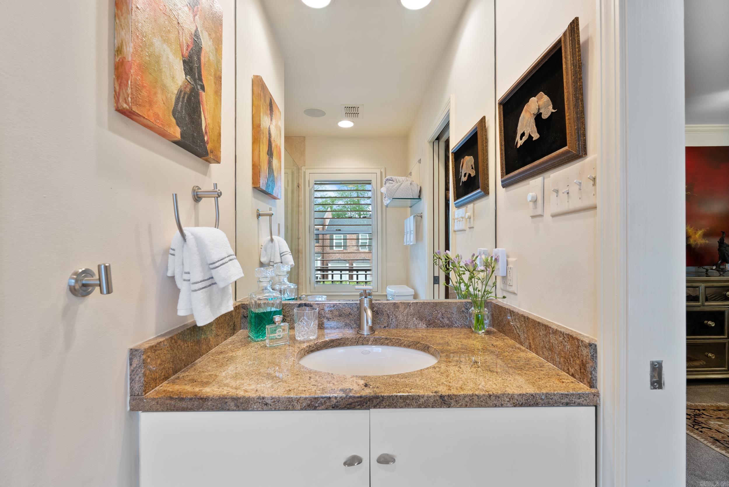 ANDOVER SQUARE - Residential