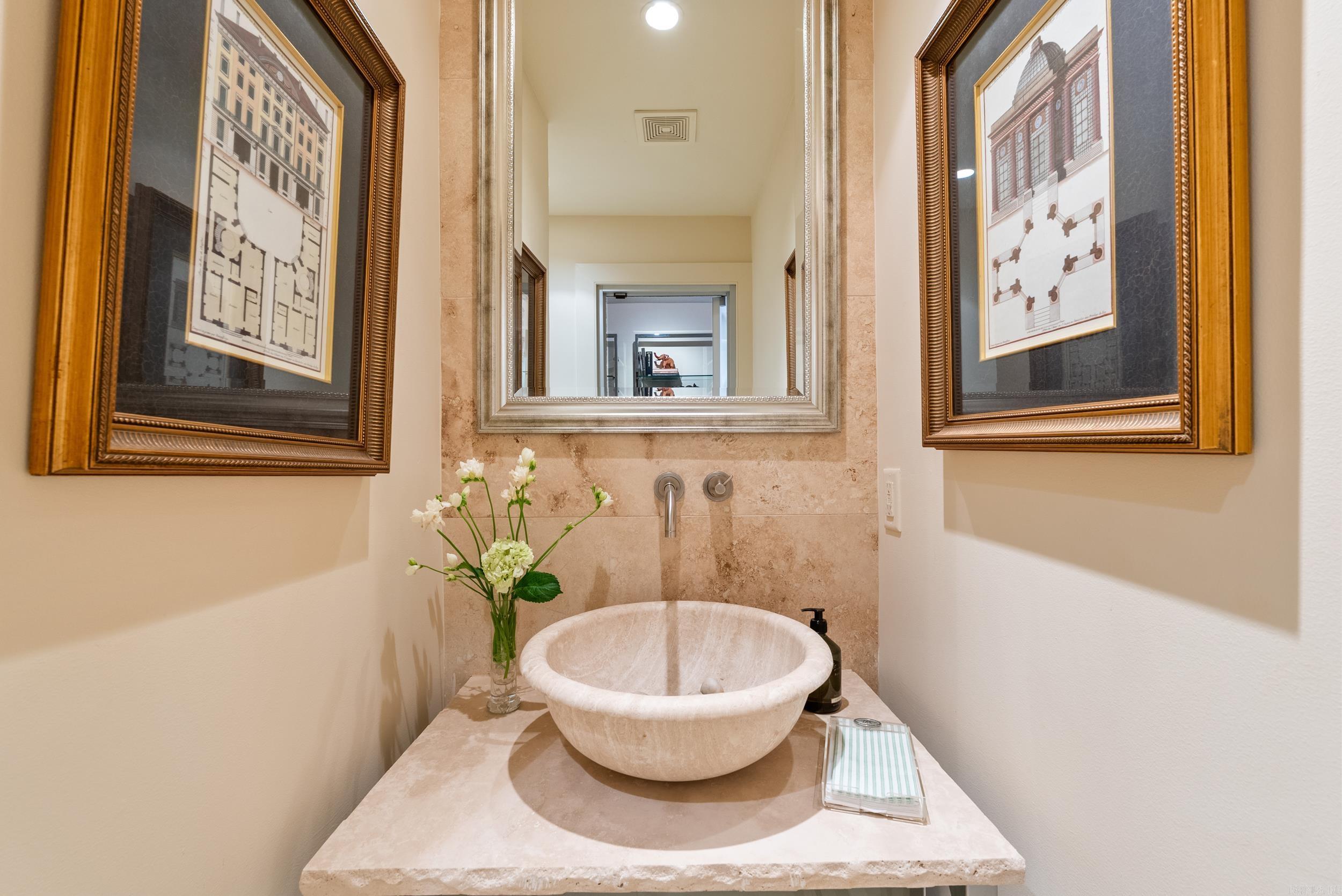ANDOVER SQUARE - Residential
