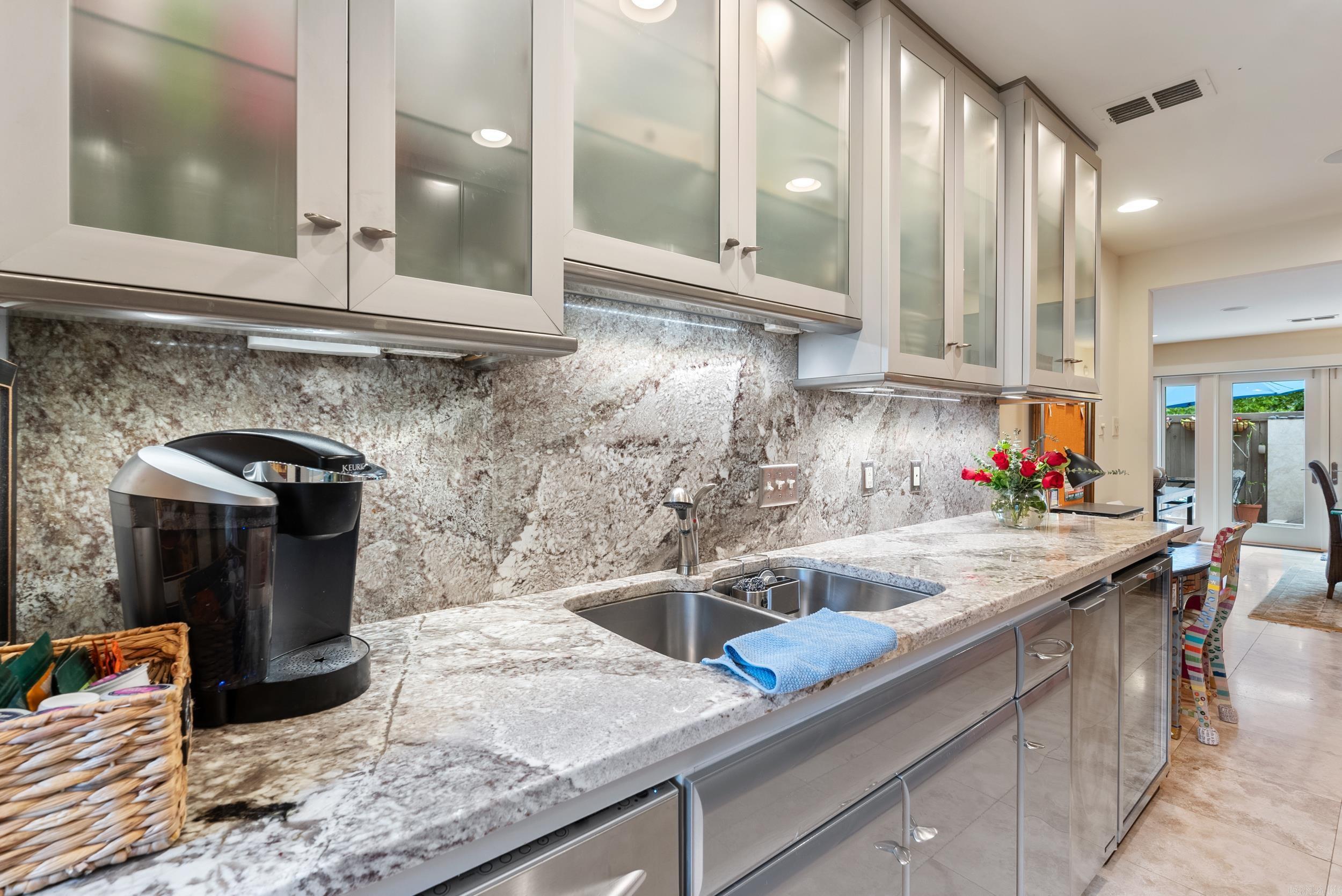 ANDOVER SQUARE - Residential