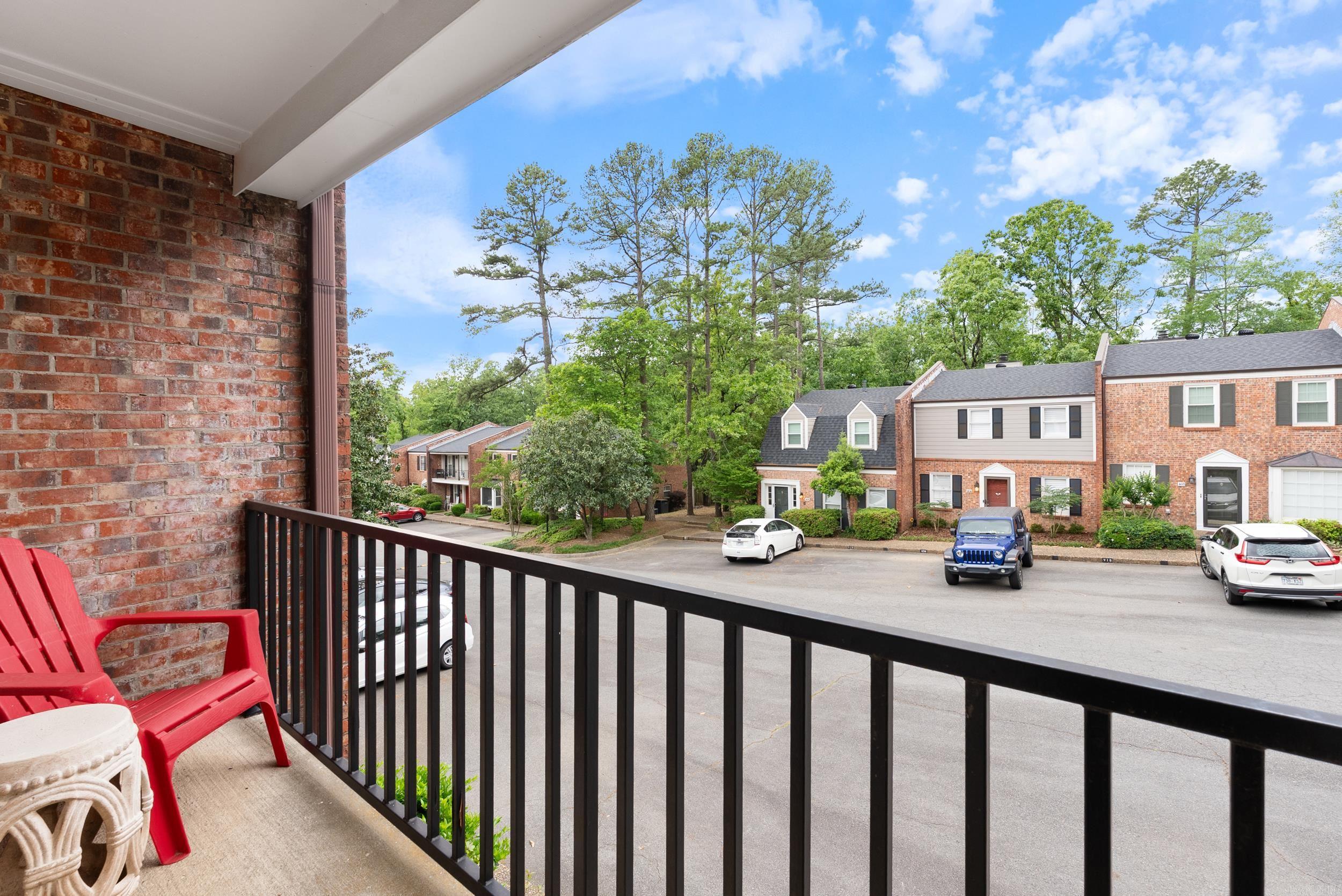 ANDOVER SQUARE - Residential