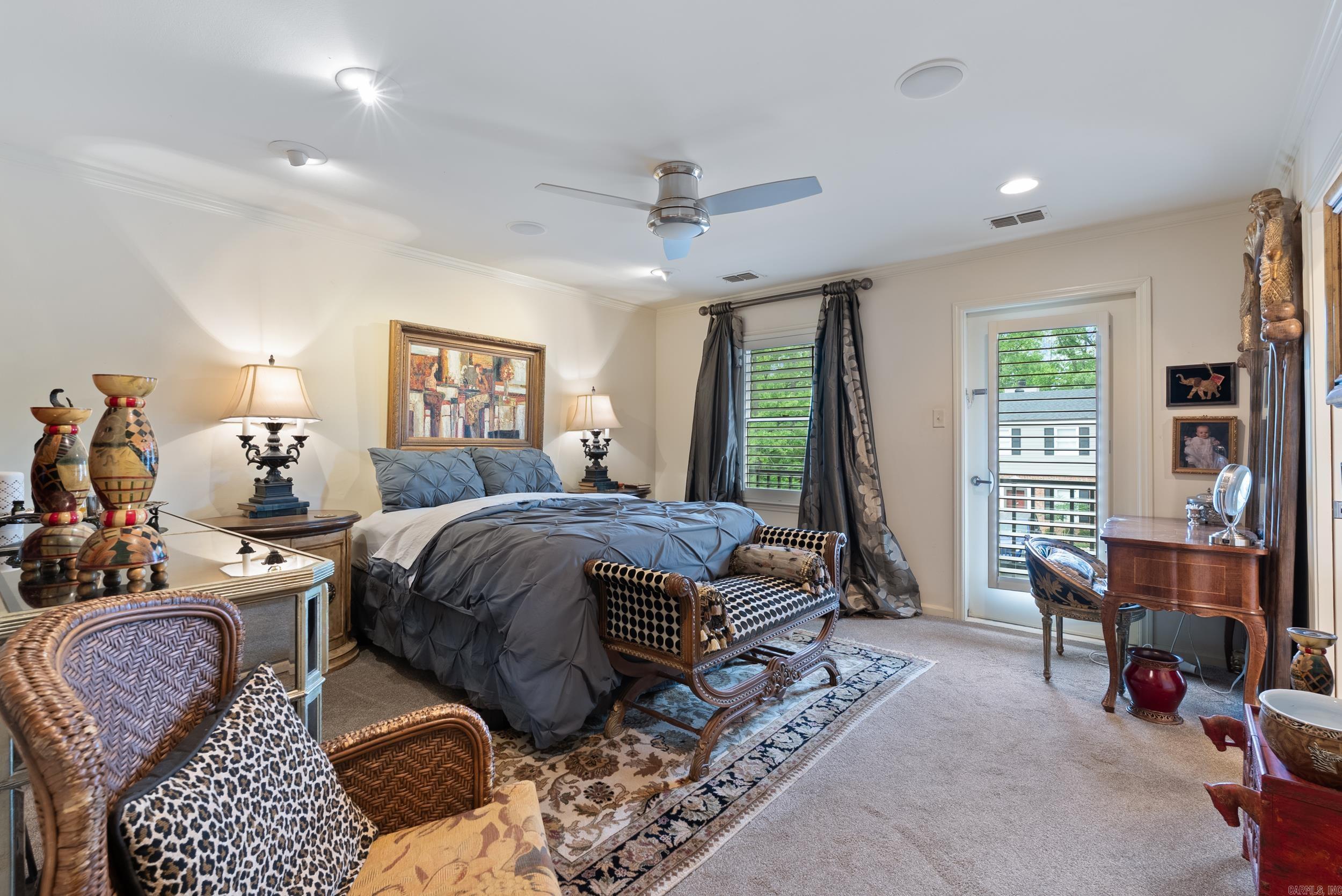 ANDOVER SQUARE - Residential